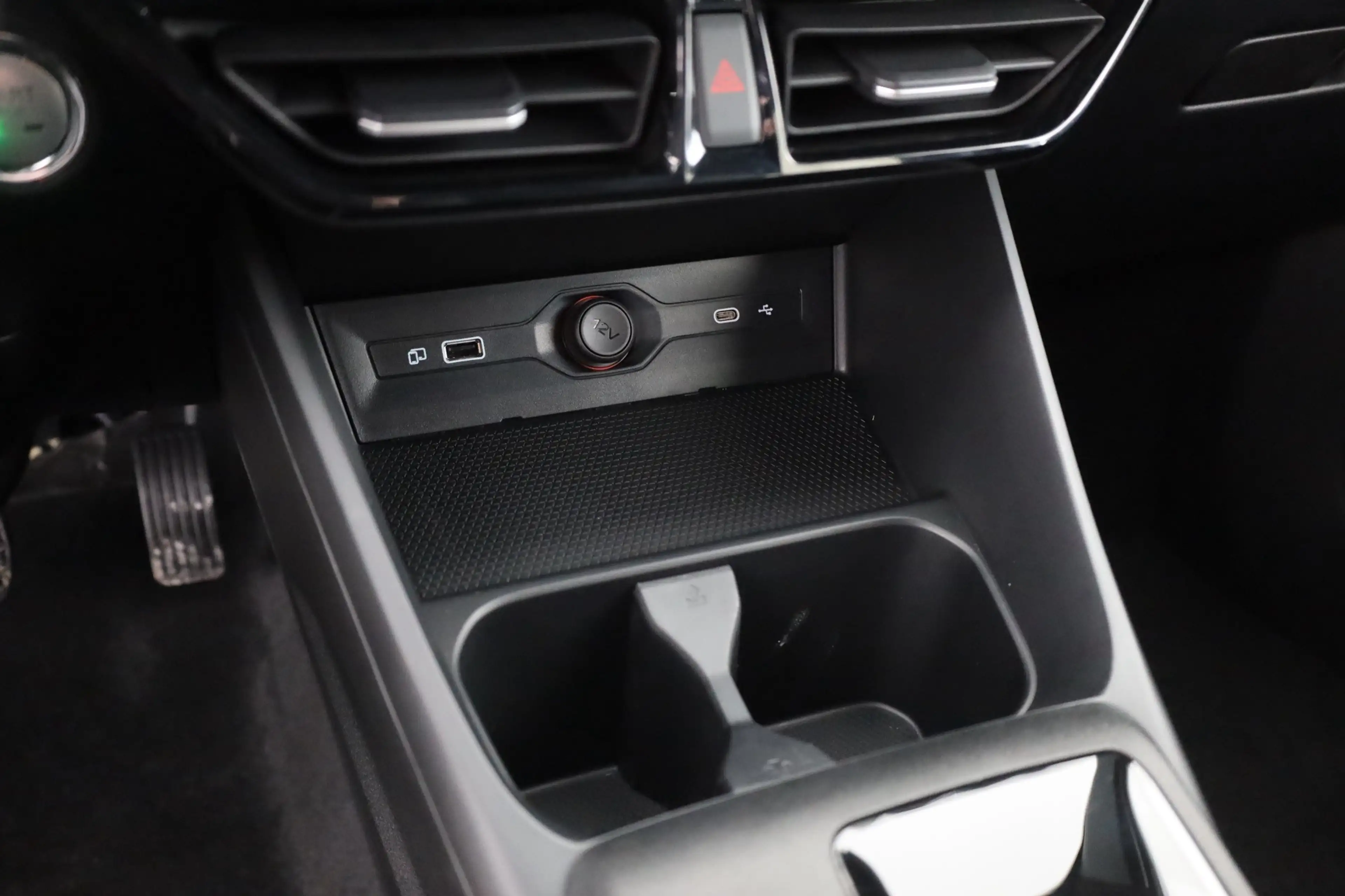 MG MG3 1.5 Hybrid Luxury Aut. LED ACC Navi 360° — photo 13