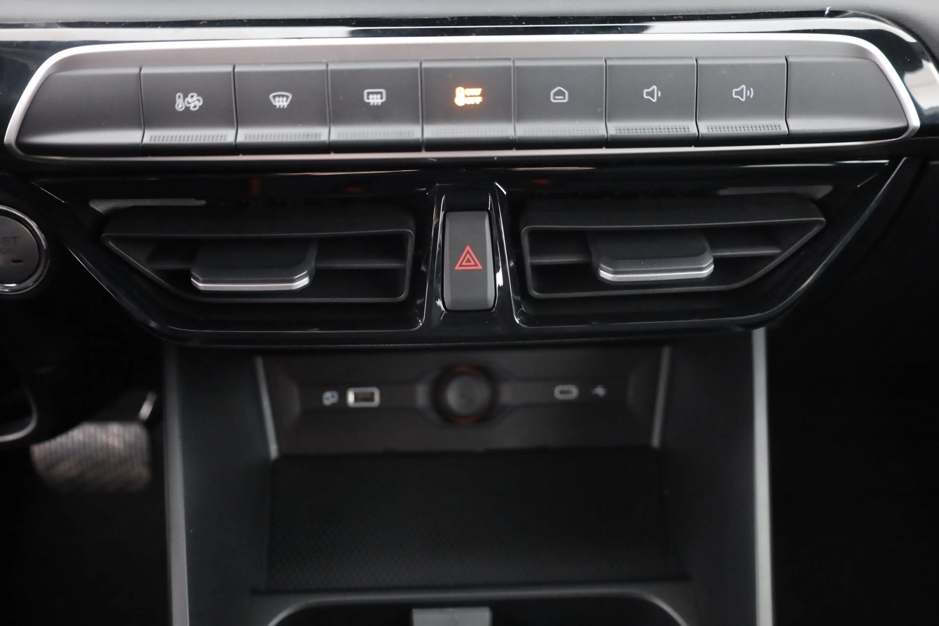 MG MG3 1.5 Hybrid Luxury Aut. LED ACC Navi 360° — photo 12