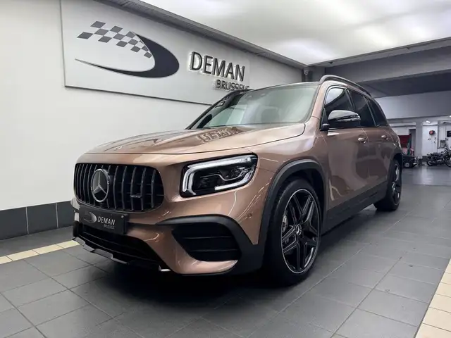 Mercedes-Benz GLB 35 AMG GLB 35 AMG 4-Matic * HUD * Burmester * Toit ouvrant * sièges à mémoires * Attache remorque *  Cam 360°
