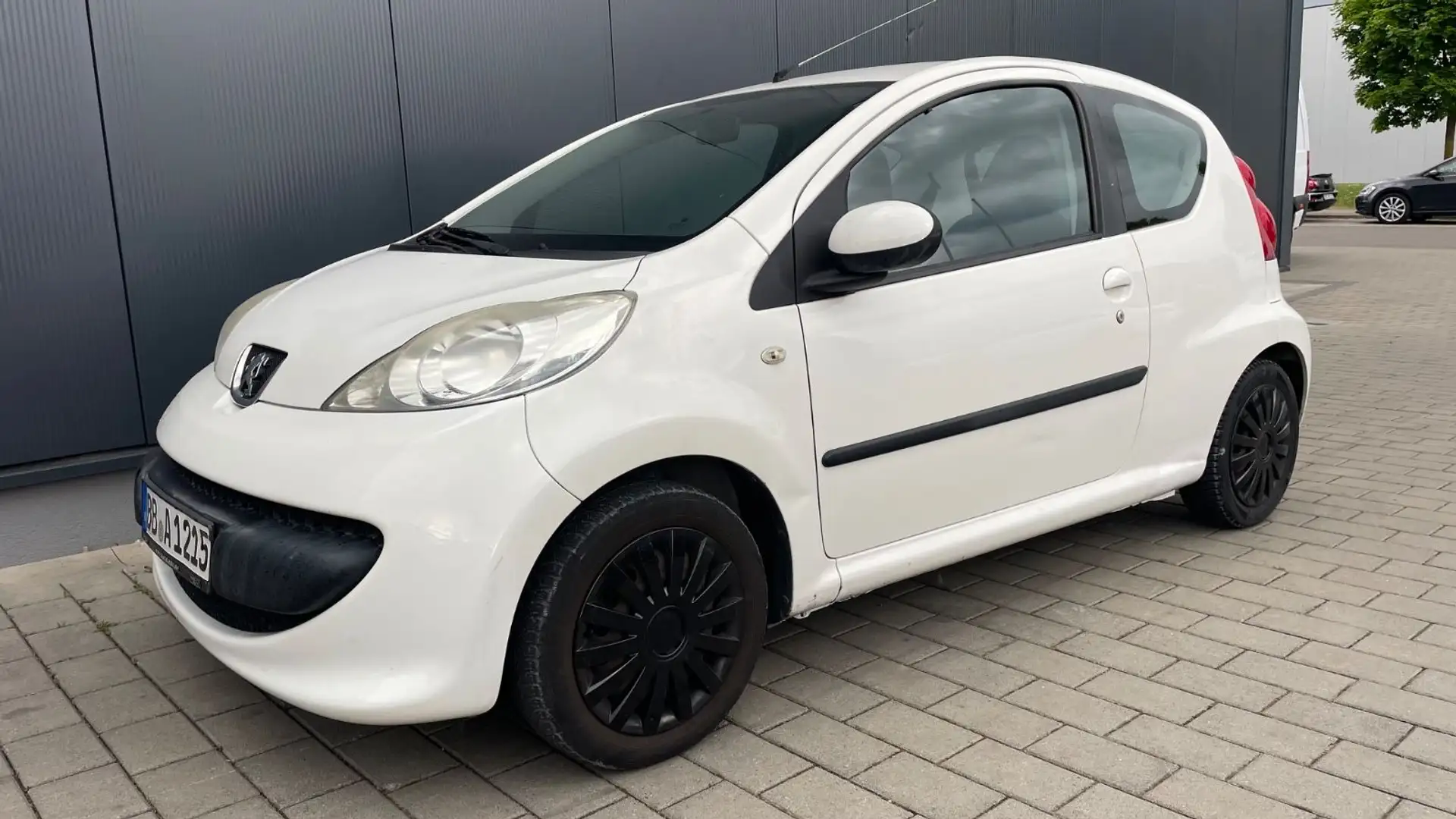 Peugeot 107 -KLIMA- ALUFELGEN-Garantie. Blanc - 1
