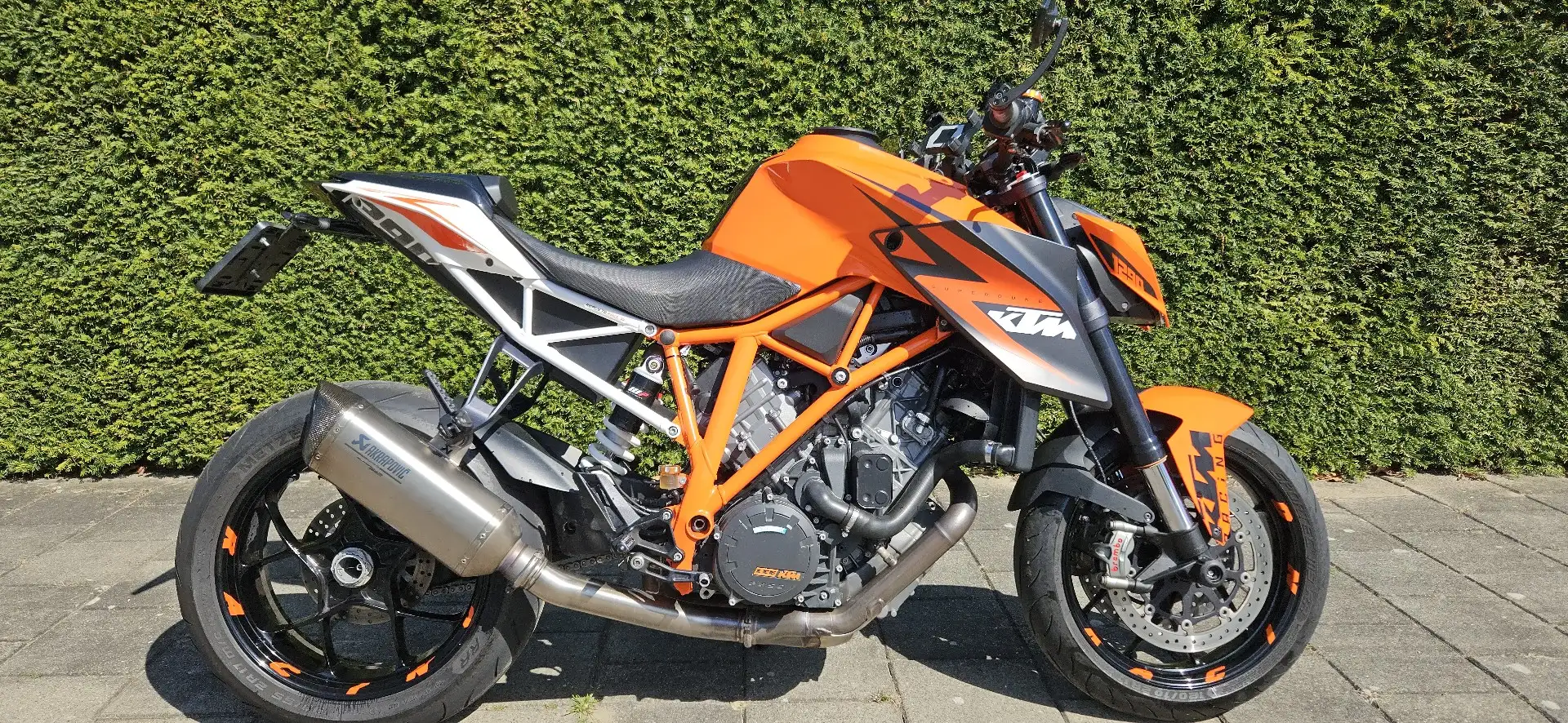 KTM 1290 Super Duke R Naranja - 1
