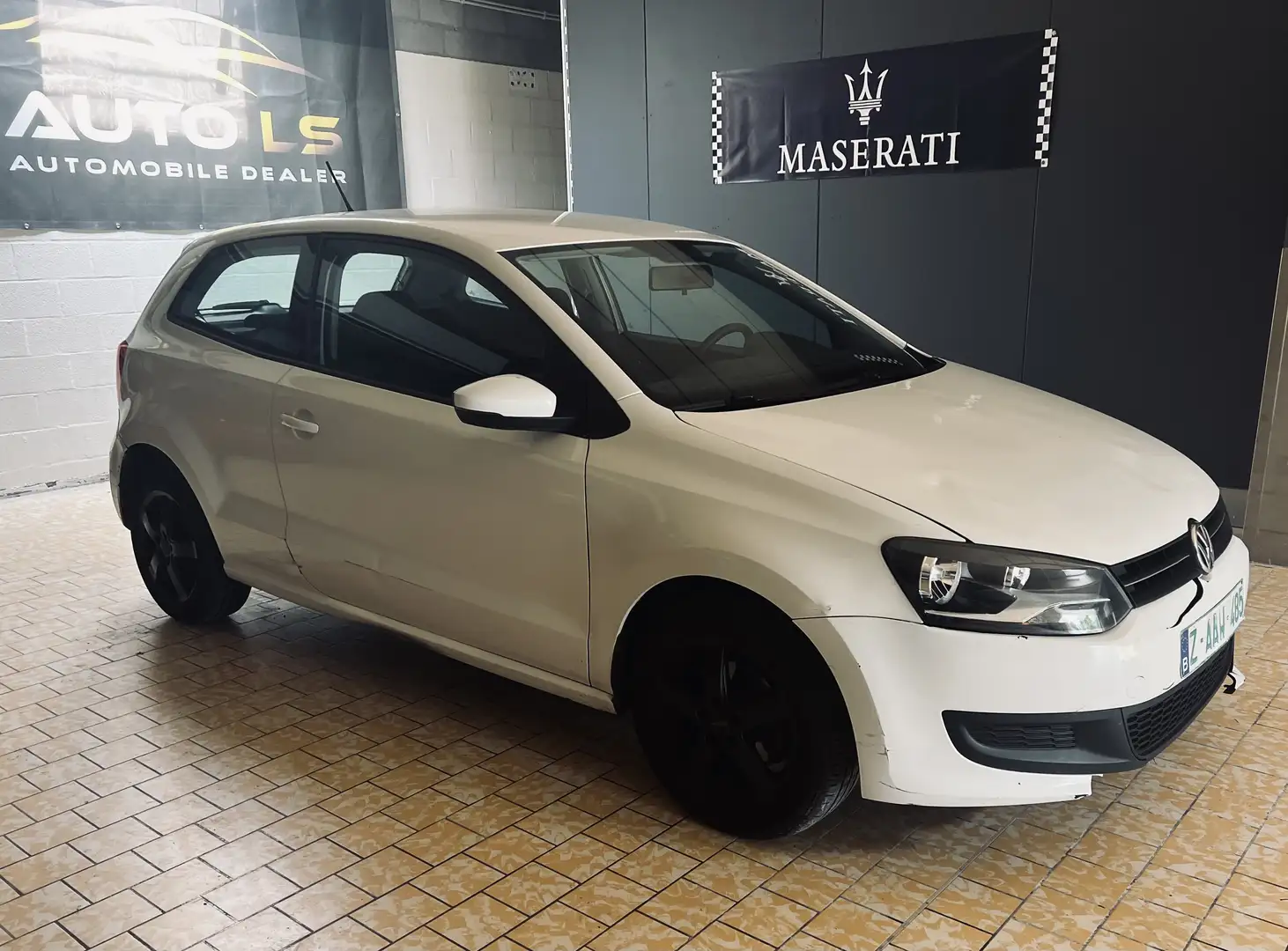 Volkswagen Polo 1.2 CR TDi Highline DPF Blanc - 2