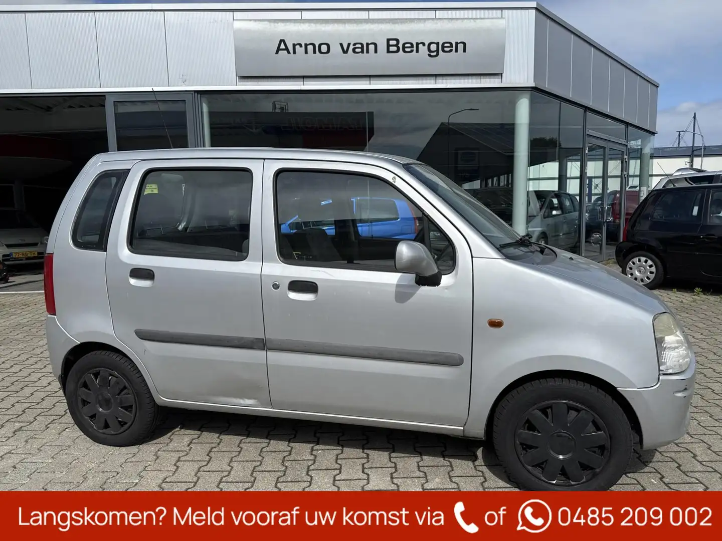 Opel Agila 1.2-16V Comfort, stuurbekrachtiging, trekhaak. Grijs - 1