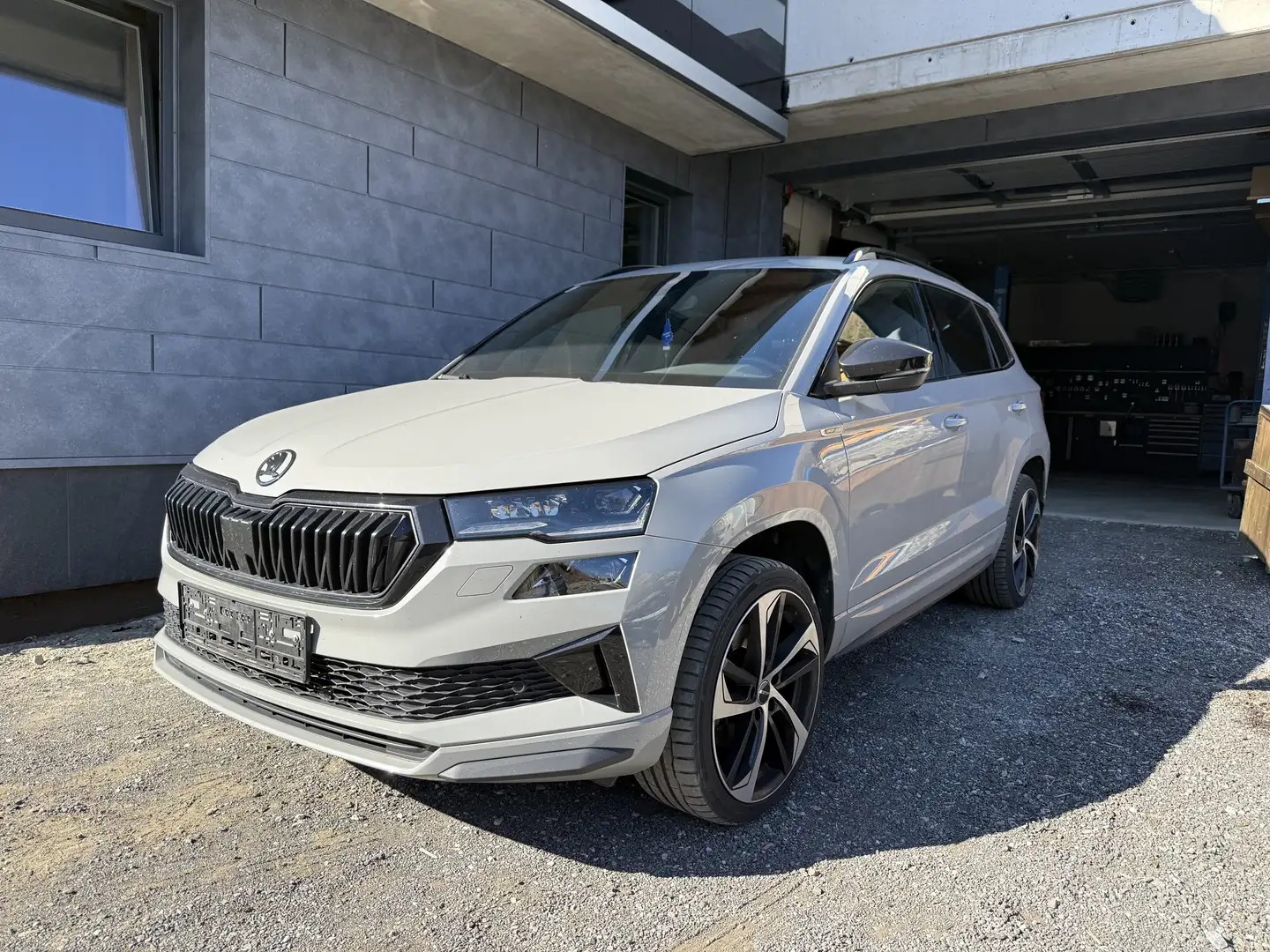 Skoda Karoq 1,5 TSI ACT DSG Sportline - 2
