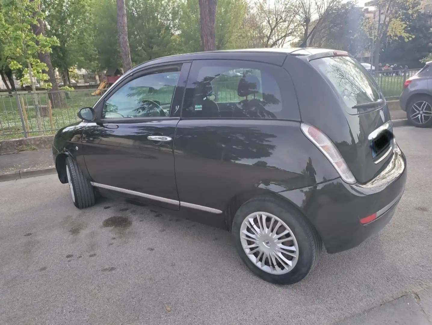 Lancia Ypsilon Ypsilon II 2007 1.2 8v Argento Nero - 1