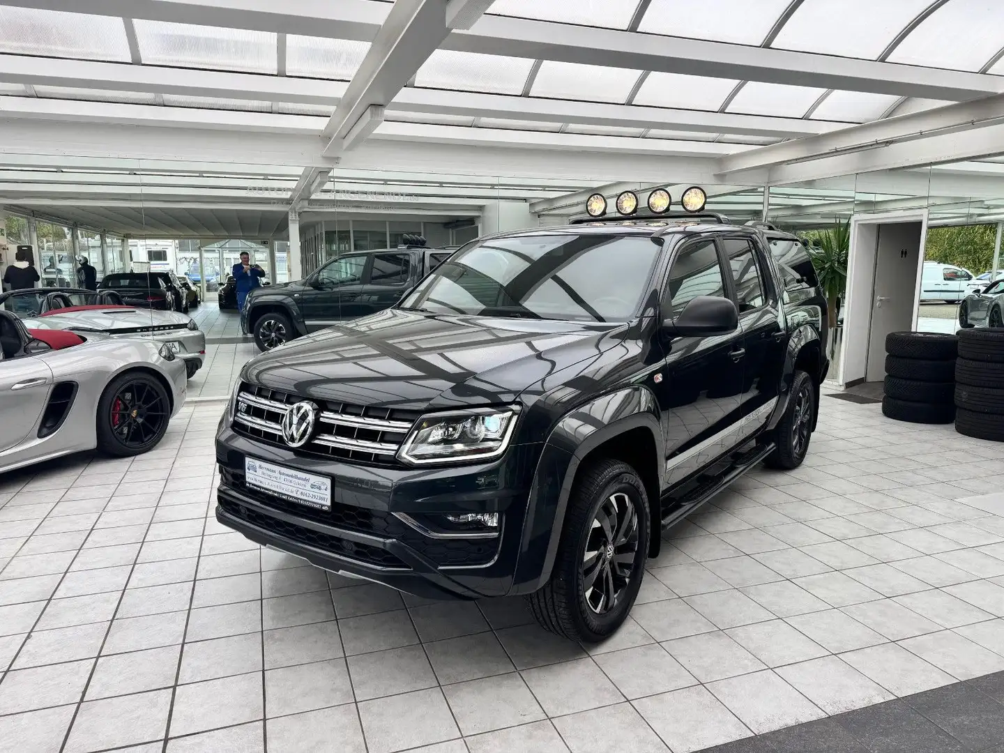 Volkswagen Amarok Dark Label 4Motion Jägerwagen Handwerker Grijs - 2