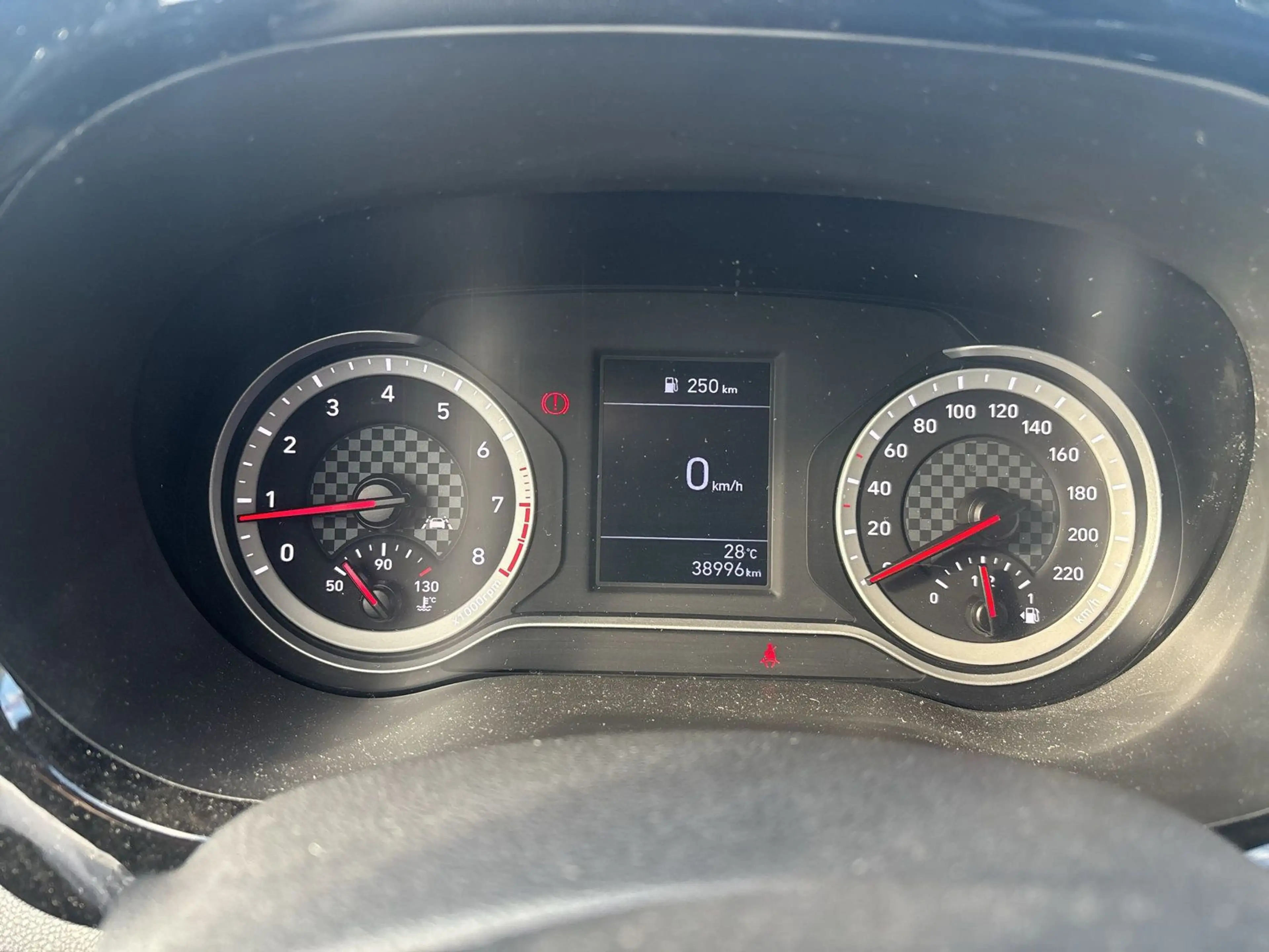 Hyundai i10 1.0 Benzin M/T Trend +SHZ+LENKHEIZ+BLUETOOTH — photo 15