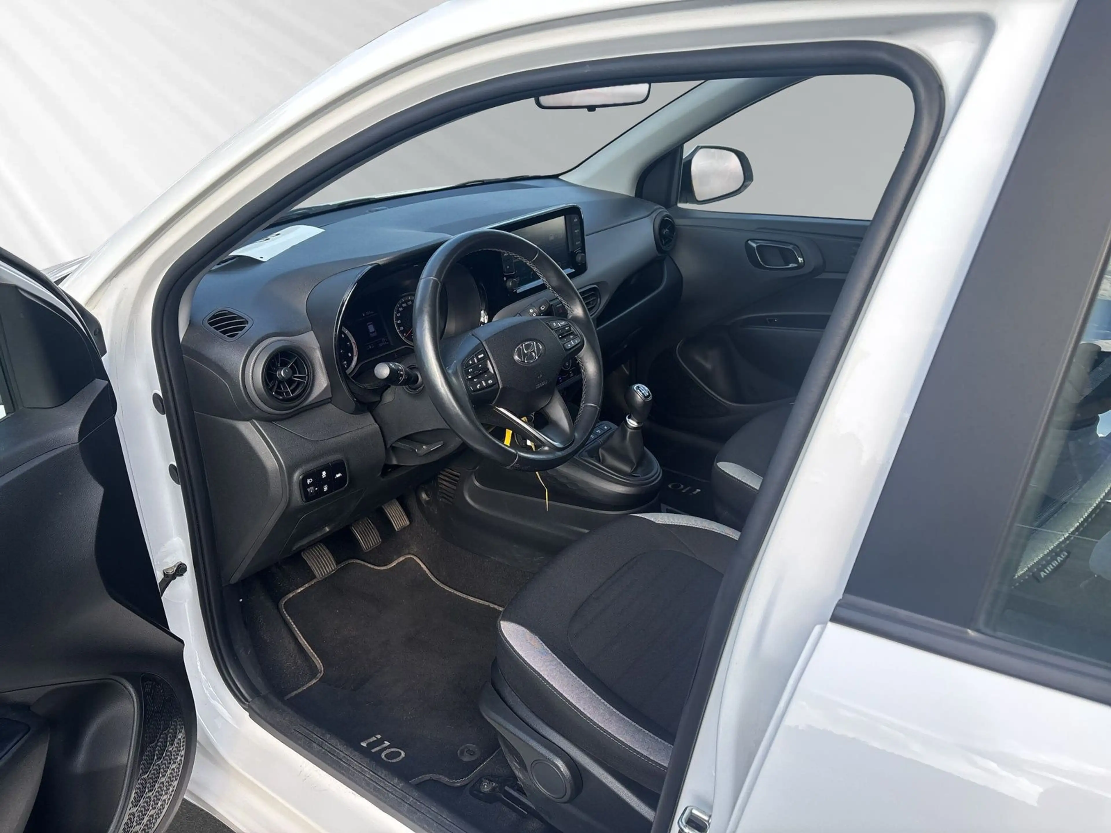 Hyundai i10 1.0 Benzin M/T Trend +SHZ+LENKHEIZ+BLUETOOTH — photo 9