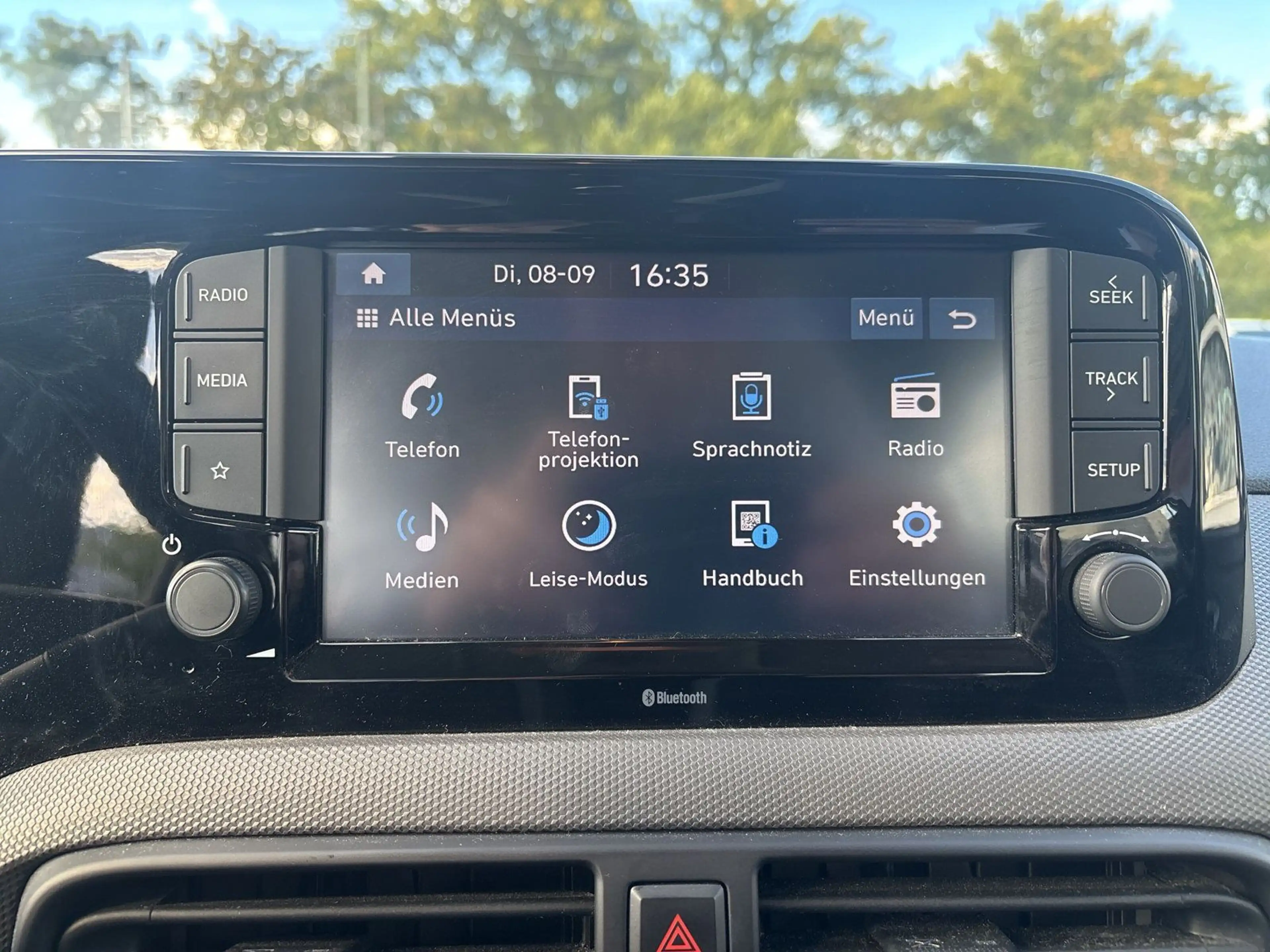 Hyundai i10 1.0 Benzin M/T Trend +SHZ+LENKHEIZ+BLUETOOTH — photo 13