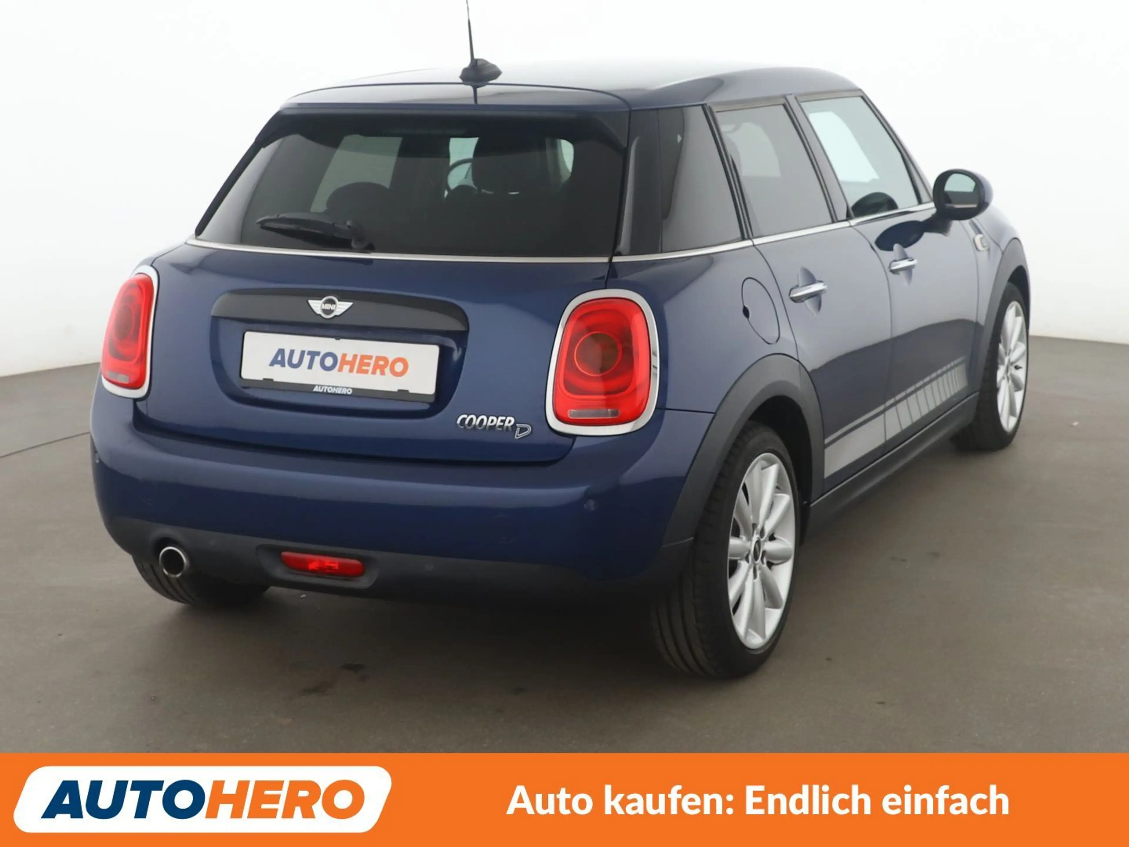 MINI Cooper D Cooper D*TEMPO*NAVI*PDC*SHZ*ALU* — photo 6