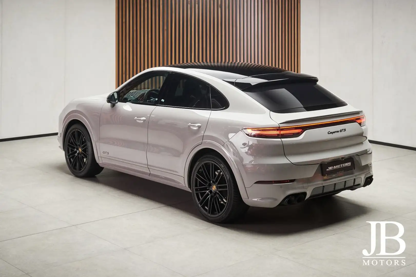 Porsche Cayenne Coupe GTS Burmester LED 18-Wege Sport Design Grau - 2