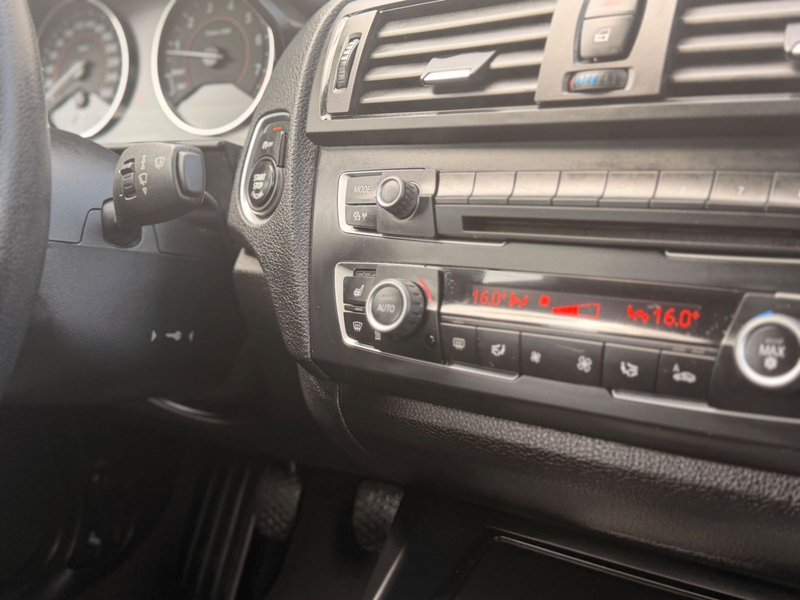 BMW 118 Lim. 170 PS (*KLIMAAT.*XENON*SZHZ*TÜV*PDC*) — photo 13