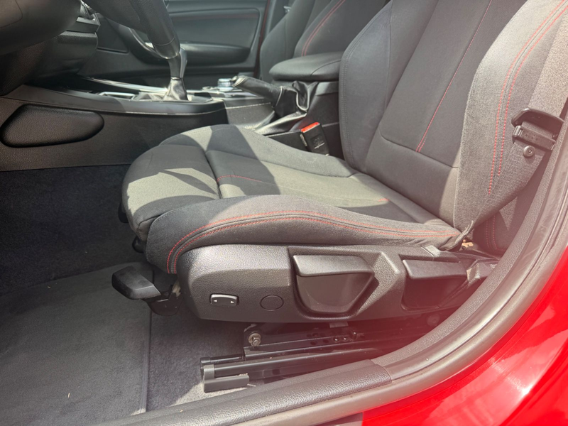 BMW 118 Lim. 170 PS (*KLIMAAT.*XENON*SZHZ*TÜV*PDC*) — photo 18