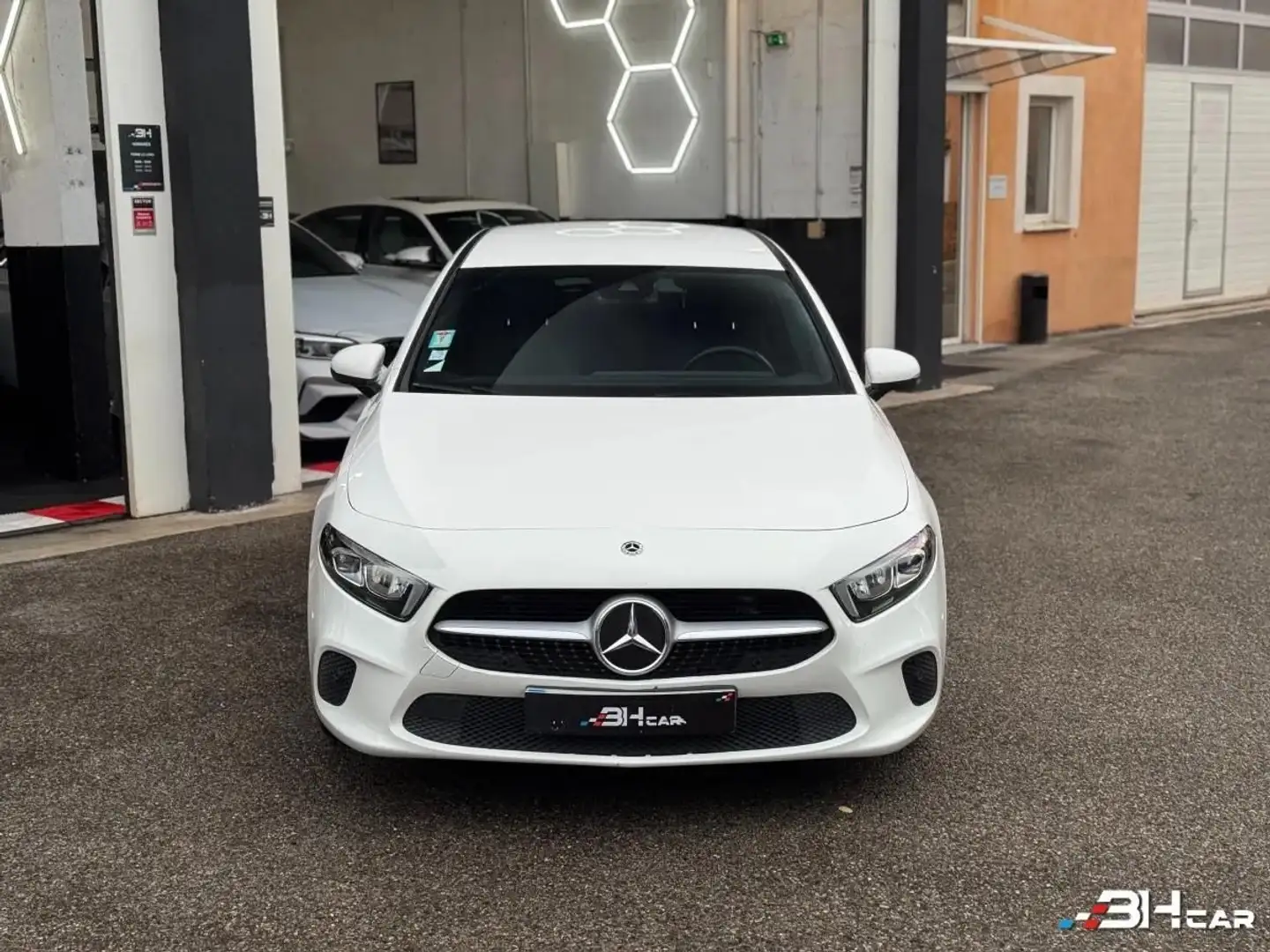 Mercedes-Benz A 180 180 136cv STYLE LINE 7G-DCT BVA Blanc - 2