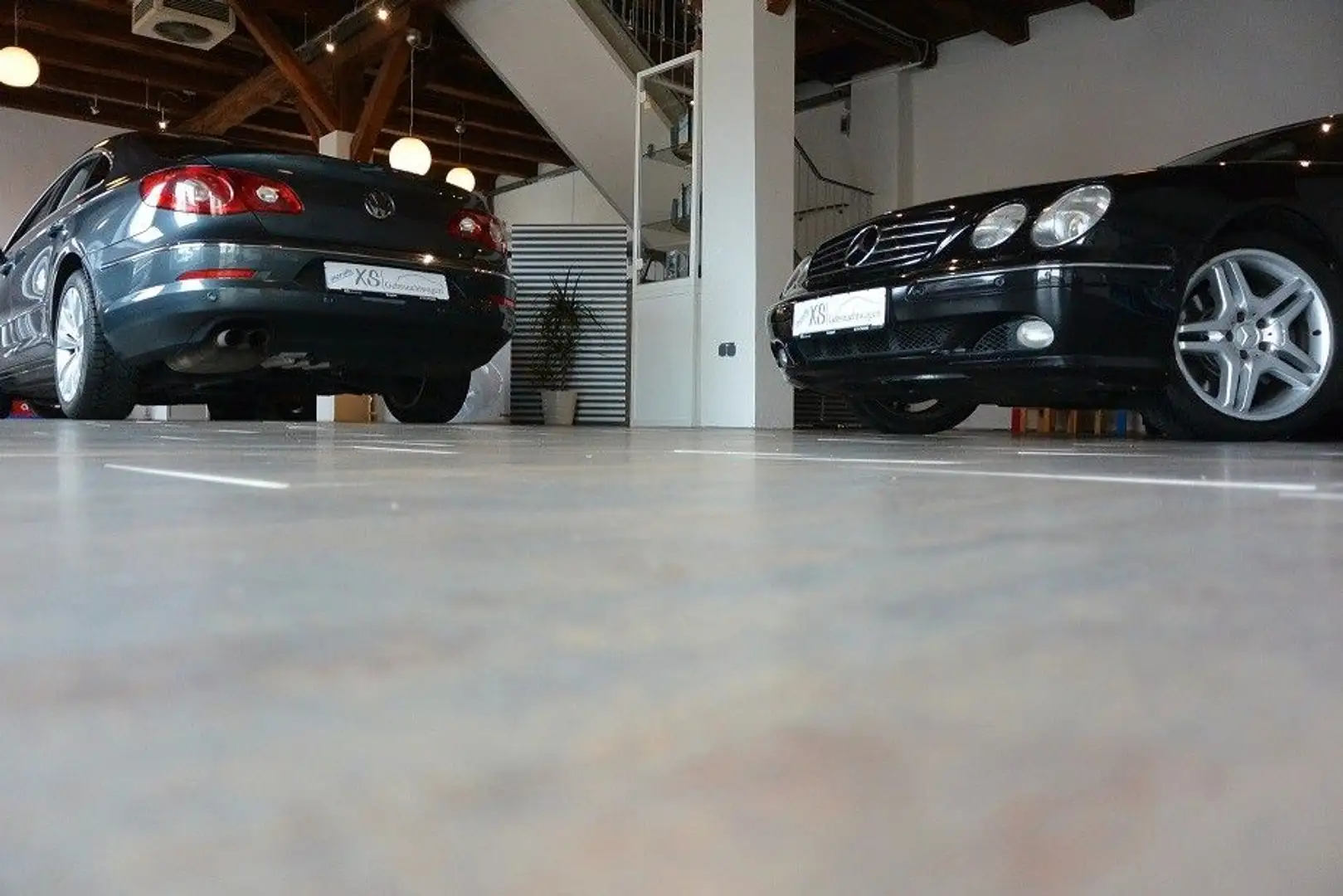 Mercedes-Benz C 180 CGI Coupé BlueEff. 7G-Tronic AMG-Line 1.Hd Noir - 2