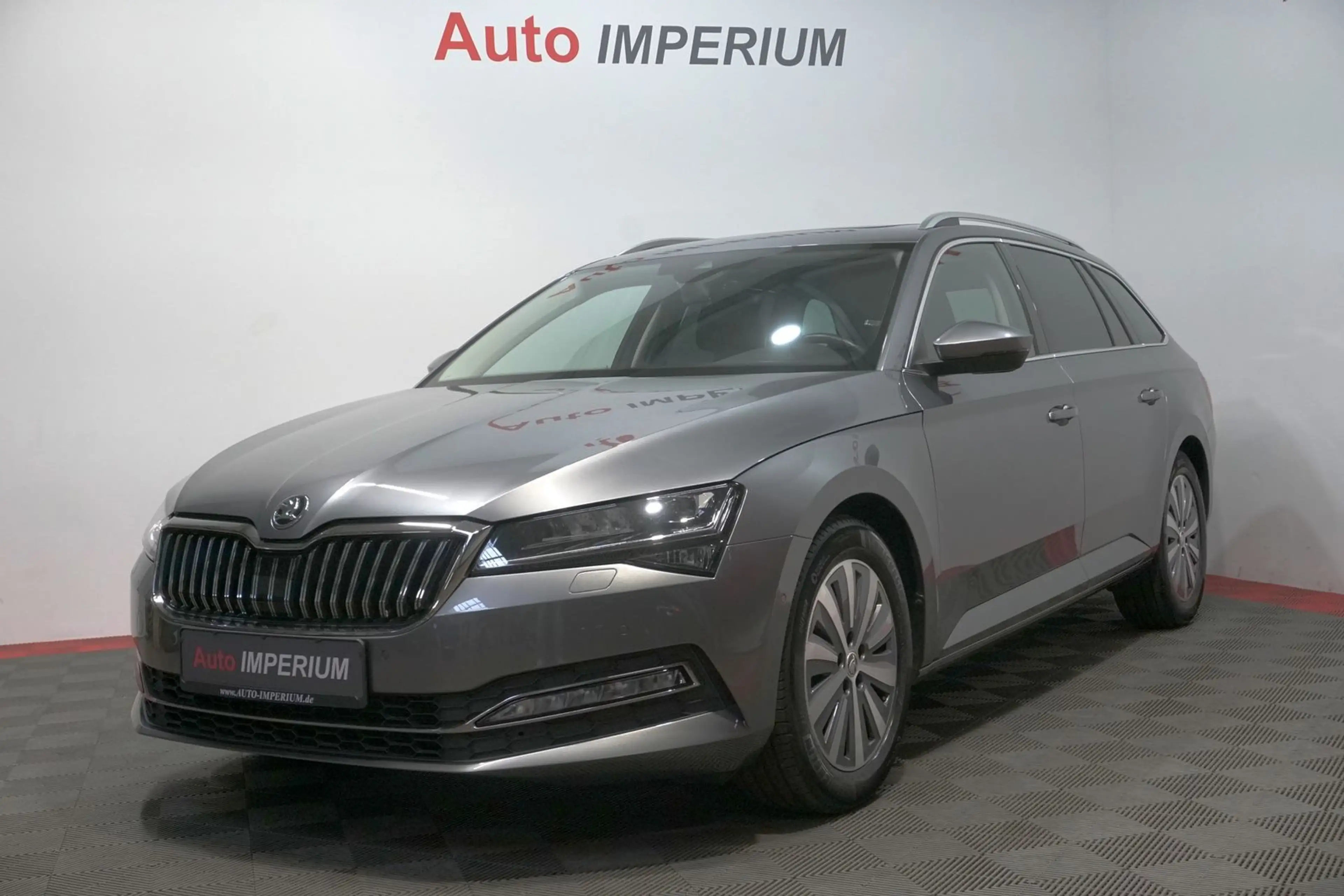 Skoda Superb Combi 1.5 TSI Style*PANO*MATRIX*STDHZ
