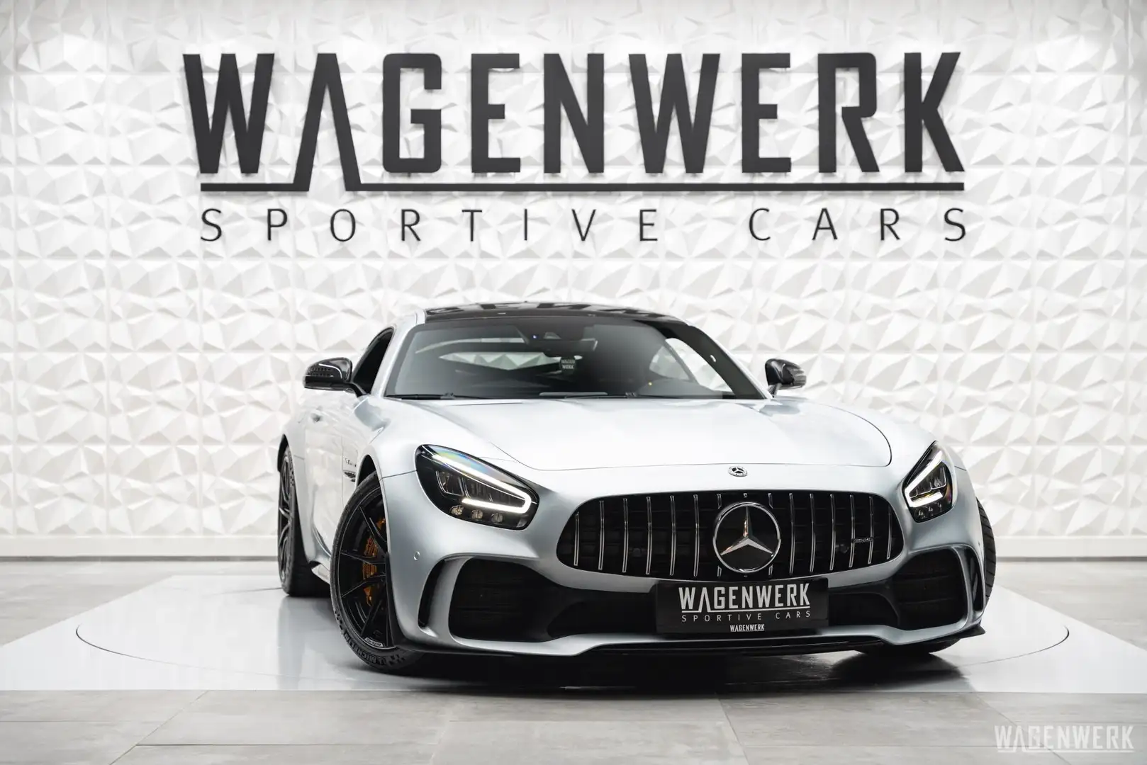 Mercedes-Benz AMG GT R TRACKPACE SCHALENSITZE MAGNO-LACKIERUNG Silber - 1
