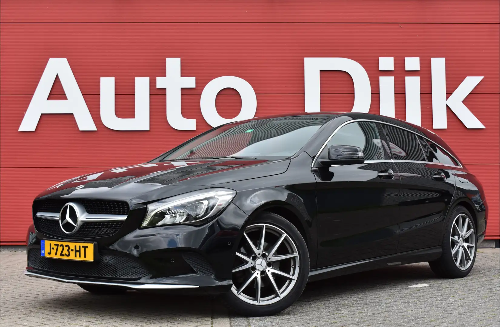 Mercedes-Benz CLA 180 Shooting Brake Business Solution Automaat | Navi | Černá - 1