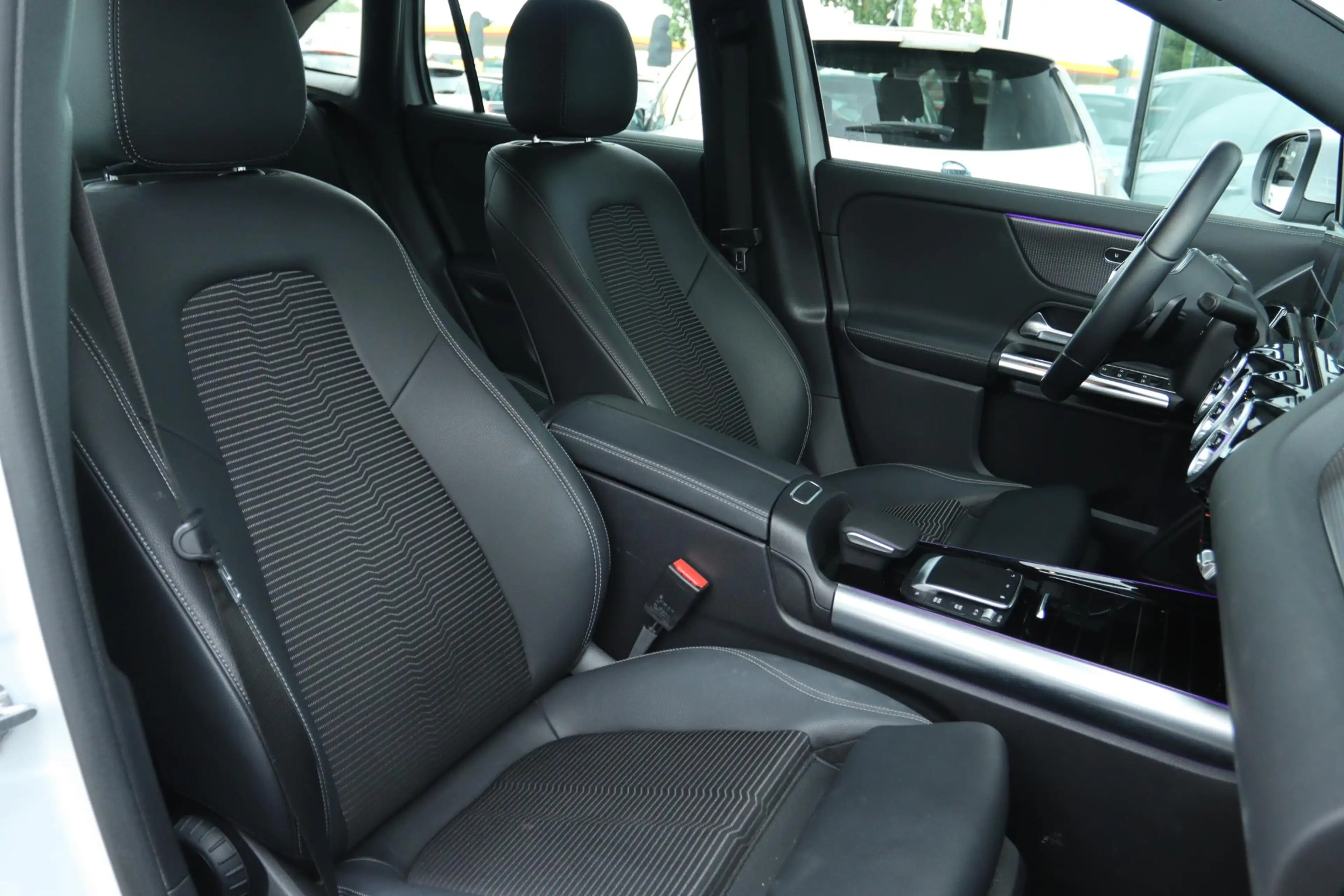 Mercedes-Benz EQA 250 BUSINESS SOLUTION LUXURY 67 kWh | CAMERA | VIRT. C — photo 4