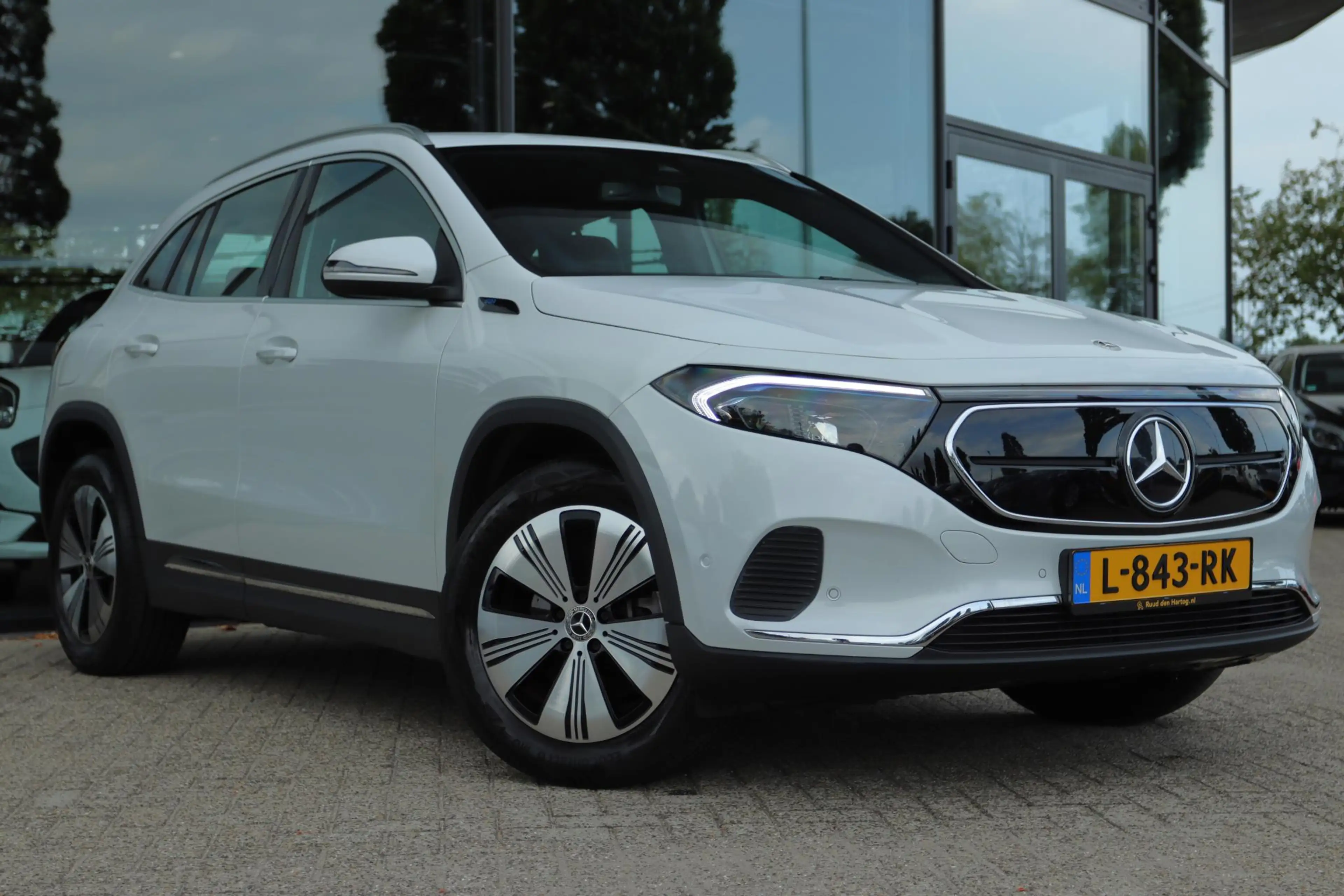 Mercedes-Benz EQA 250 BUSINESS SOLUTION LUXURY 67 kWh | CAMERA | VIRT. C — photo 7