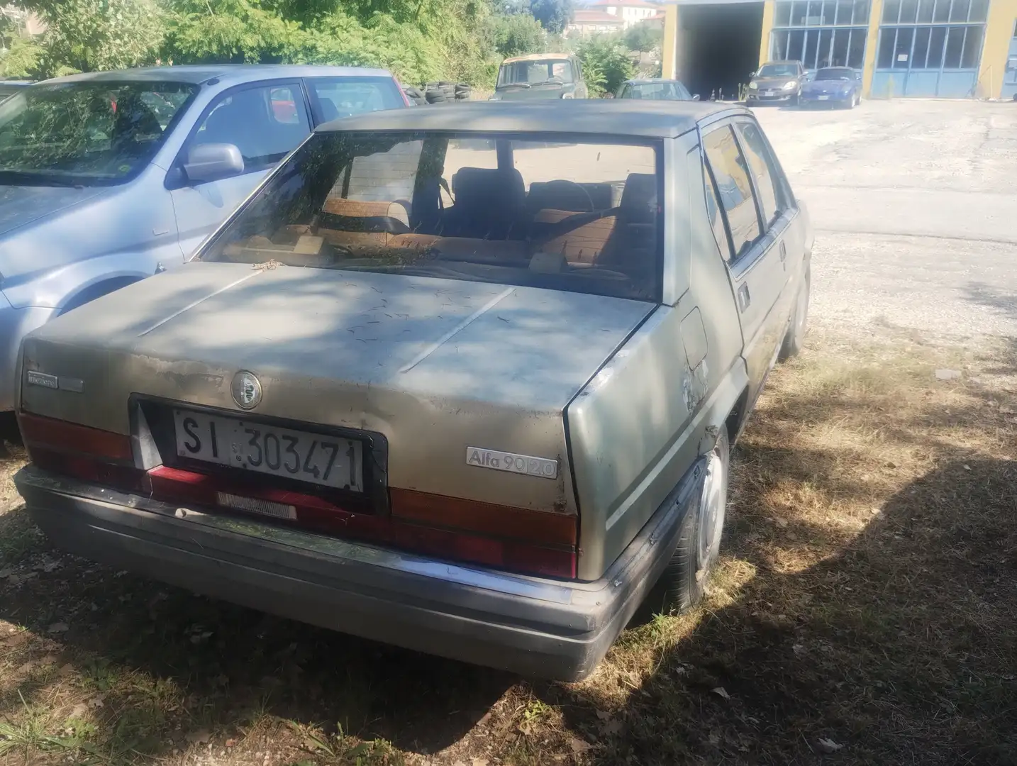 Alfa Romeo 90 Alfa 90 2.0 Iniezione Beige - 1