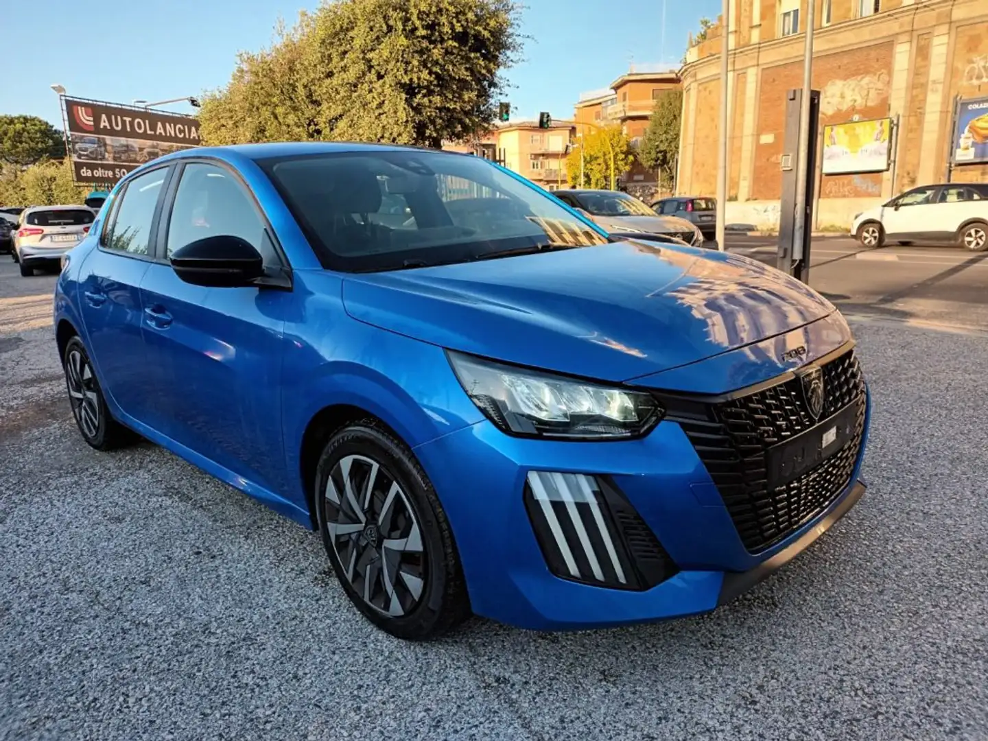 Peugeot 208 1200 PURETECH ACTIVE 100CV NAV LED Blauw - 1