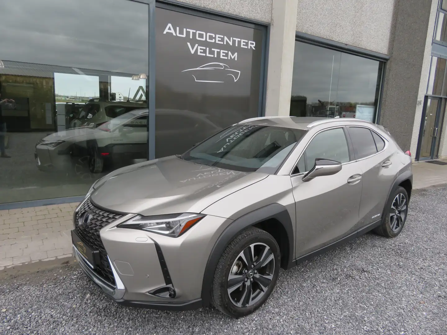 Lexus UX 250h UX 250h 2.0i FWD Business Line Beige - 1