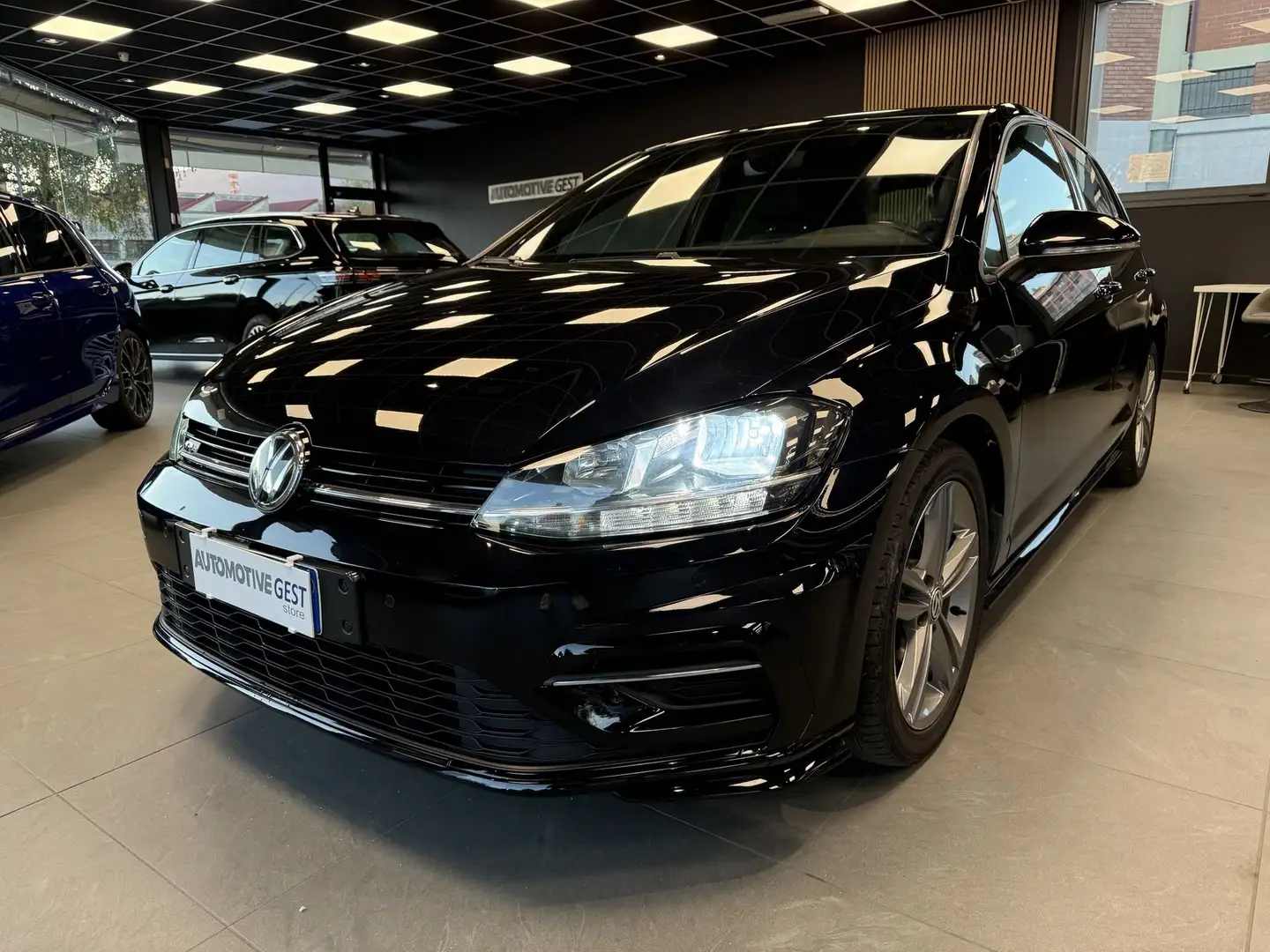 Volkswagen Golf Golf 1.5 TSI 150CV R LINE Negro - 1