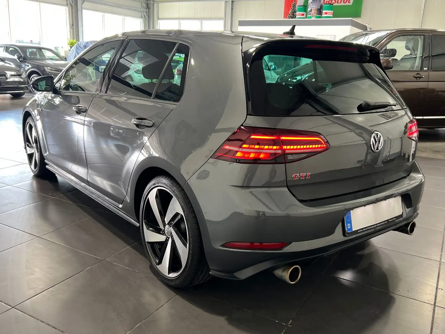 Volkswagen Golf VII GTI Performance **Navi*Virtual*Kamera** Grau - 2