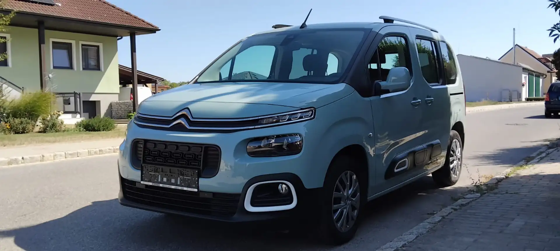 Citroen Berlingo Berlingo PureTech 110 S Feel Grün - 2