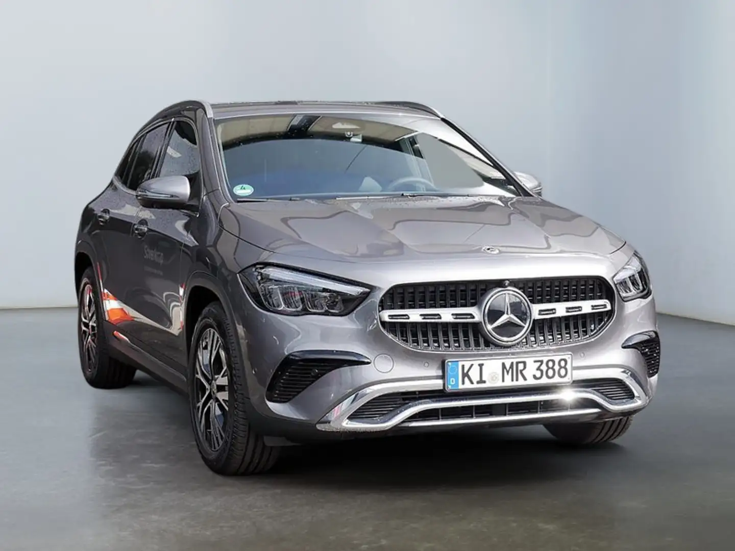 Mercedes-Benz GLA 200 PROGRESSIVE 360 DISTR KAMERA SPUR PDC Grau - 2