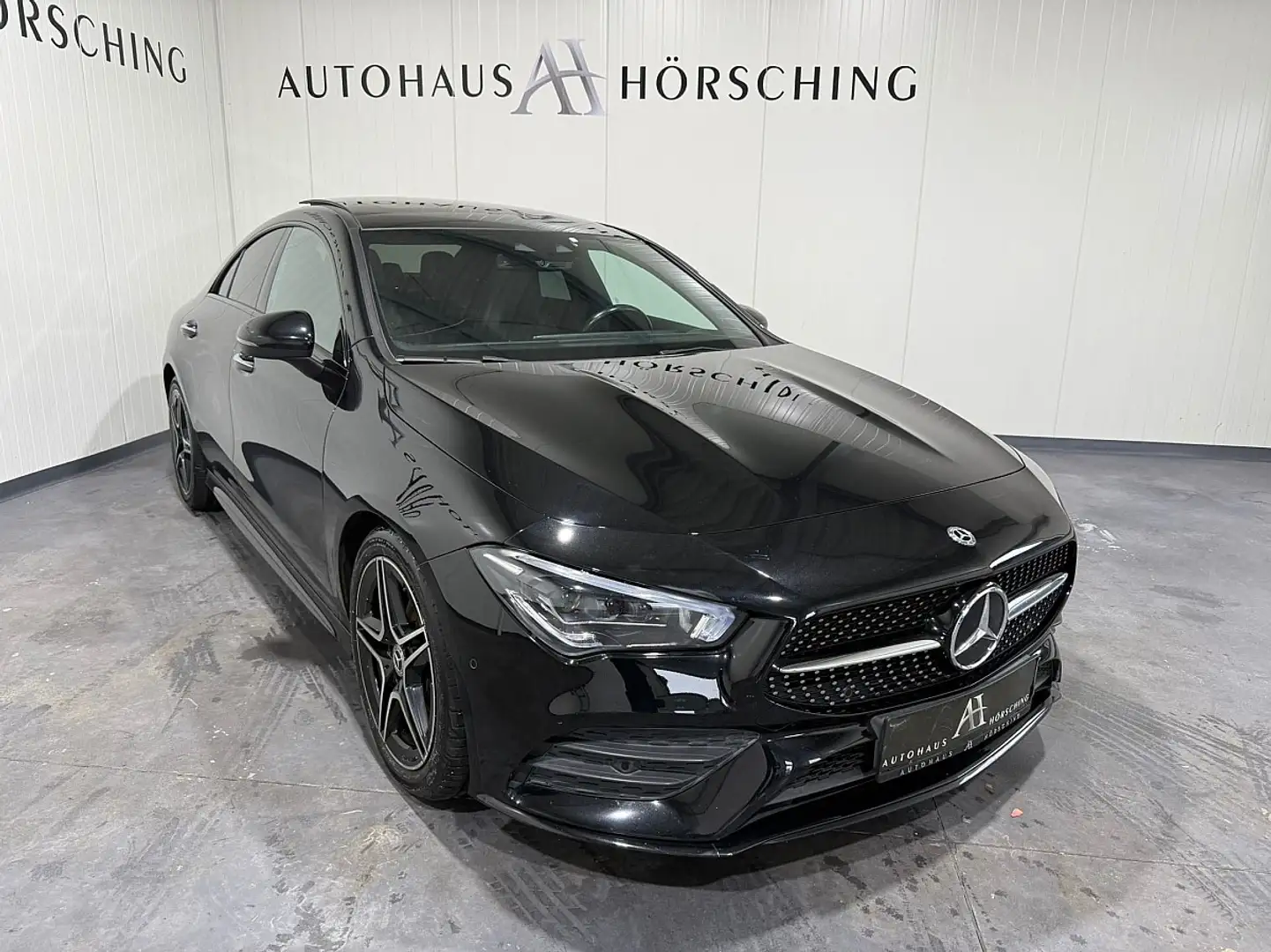Mercedes-Benz CLA 180 d Aut. Schwarz - 1