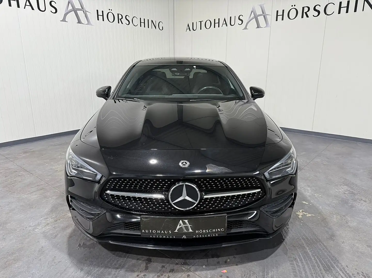 Mercedes-Benz CLA 180 d Aut. Schwarz - 2