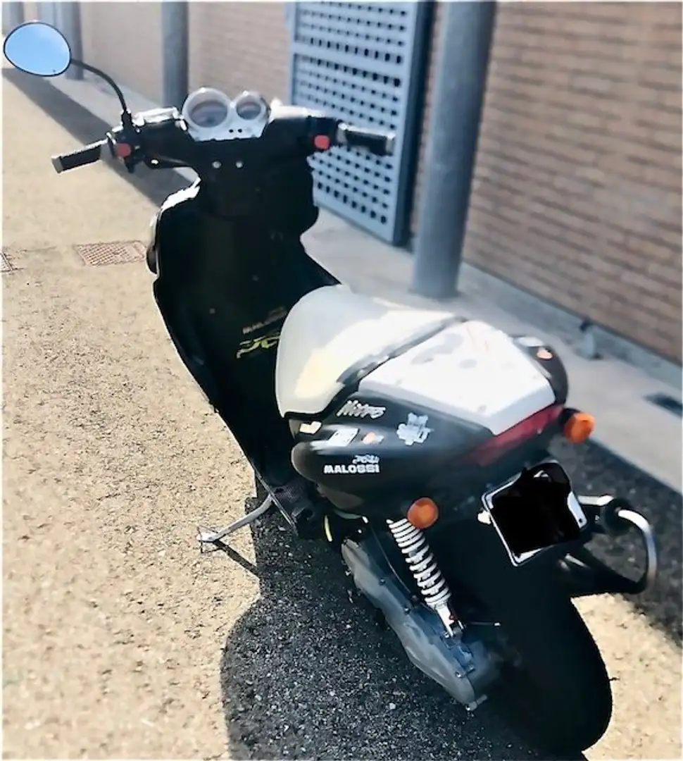 Yamaha Aerox MBK Nitro LC Minarelli Orizzontale Zwart - 2