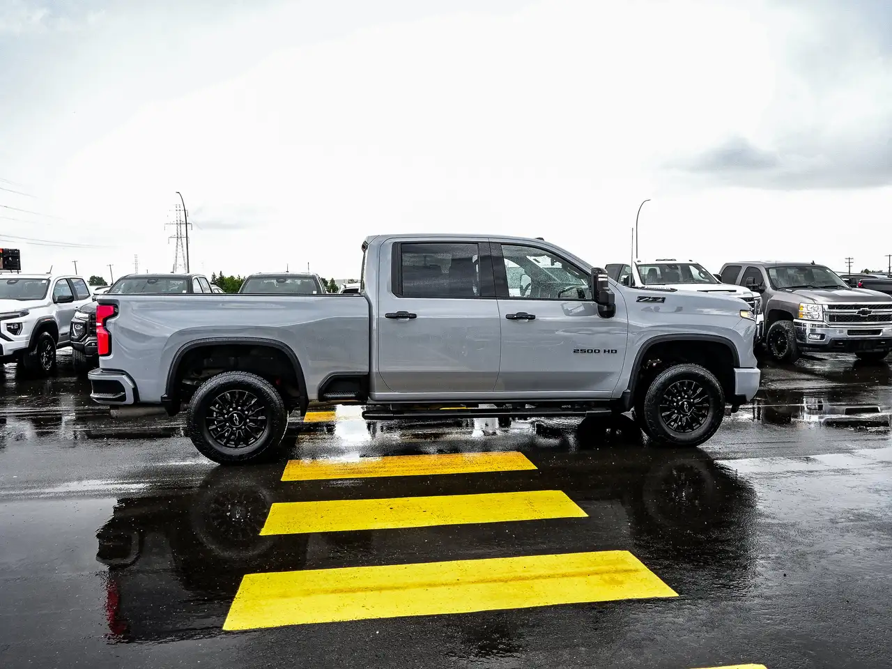 Chevrolet Silverado 2500 photo Chevrolet Silverado 2500
