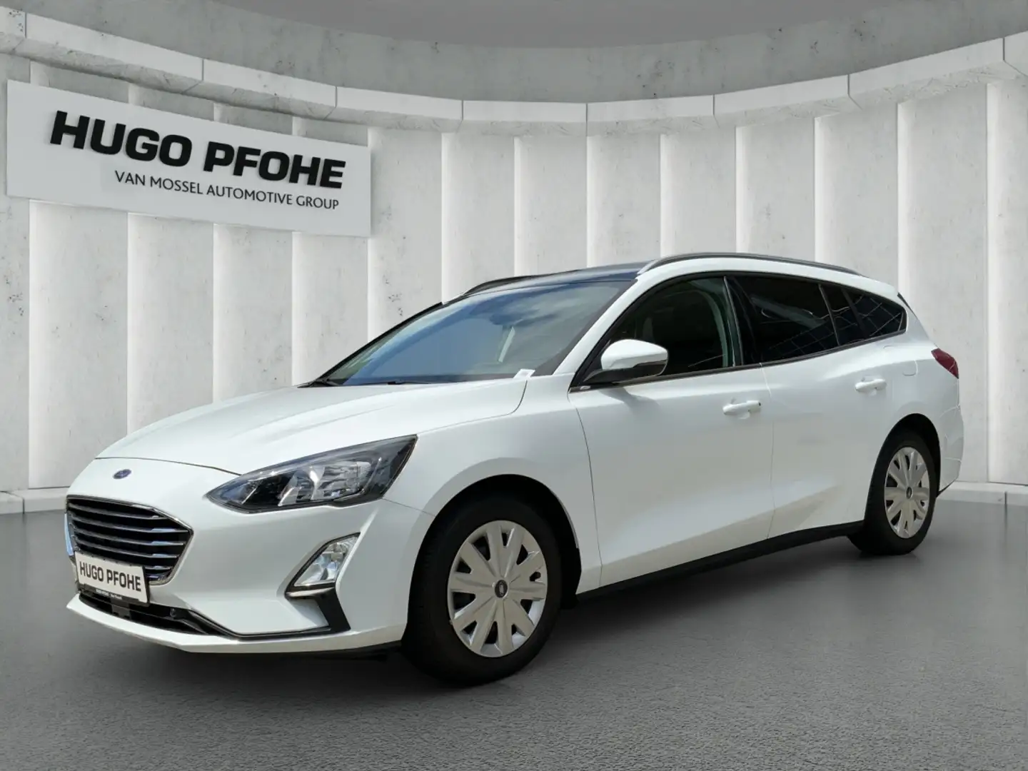 Ford Focus Titanium Turnier 1.0 EcoBoost AHK Pano LED Weiß - 1