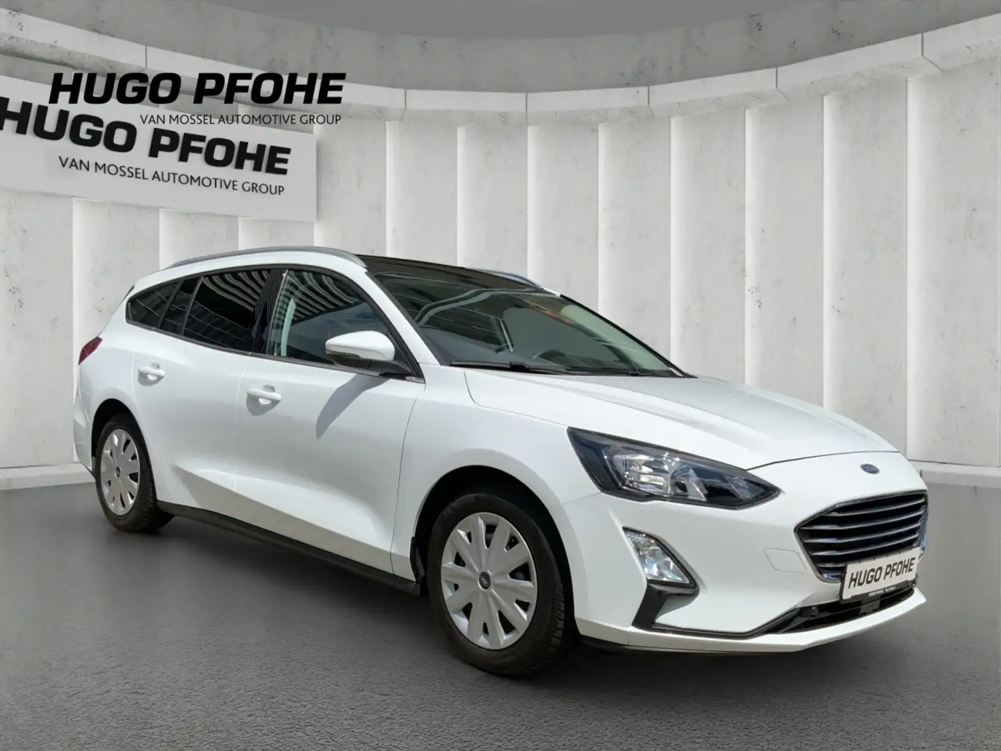 Ford Focus Titanium Turnier 1.0 EcoBoost AHK Pano LED Weiß - 2