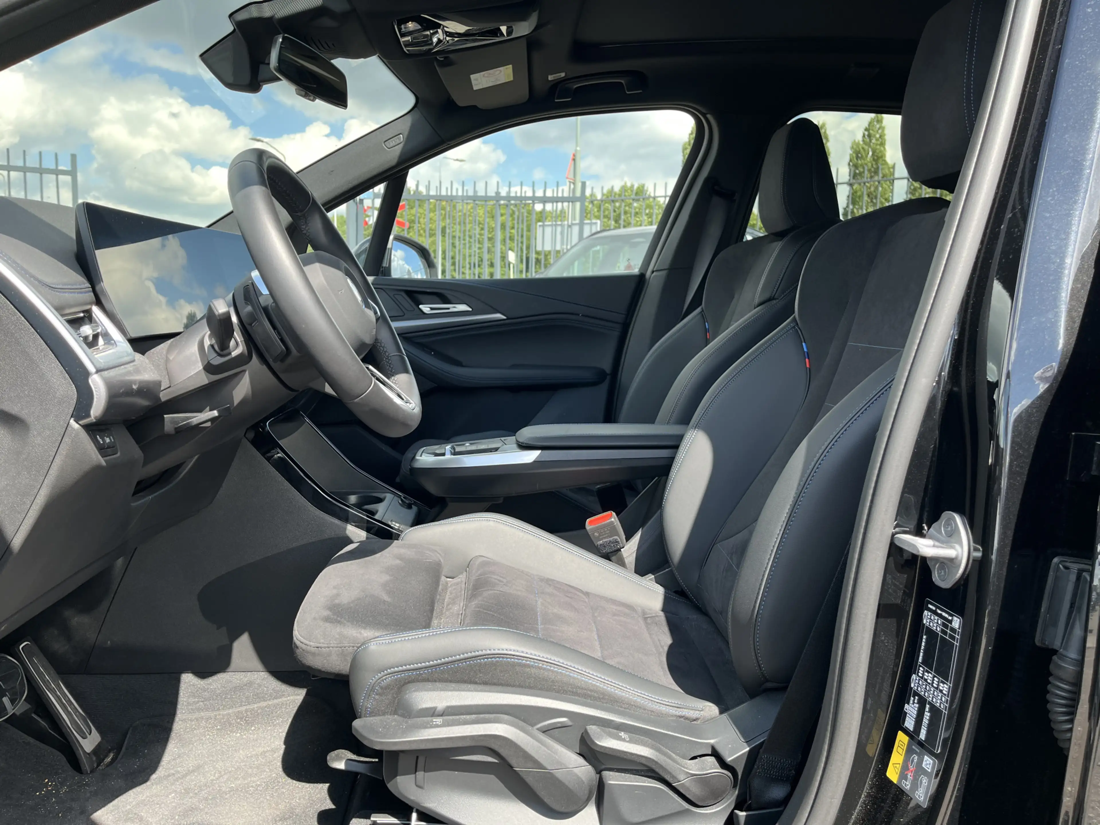 BMW 225 2-serie Active Tourer 225e xDrive M-Sort | Panoram — photo 7