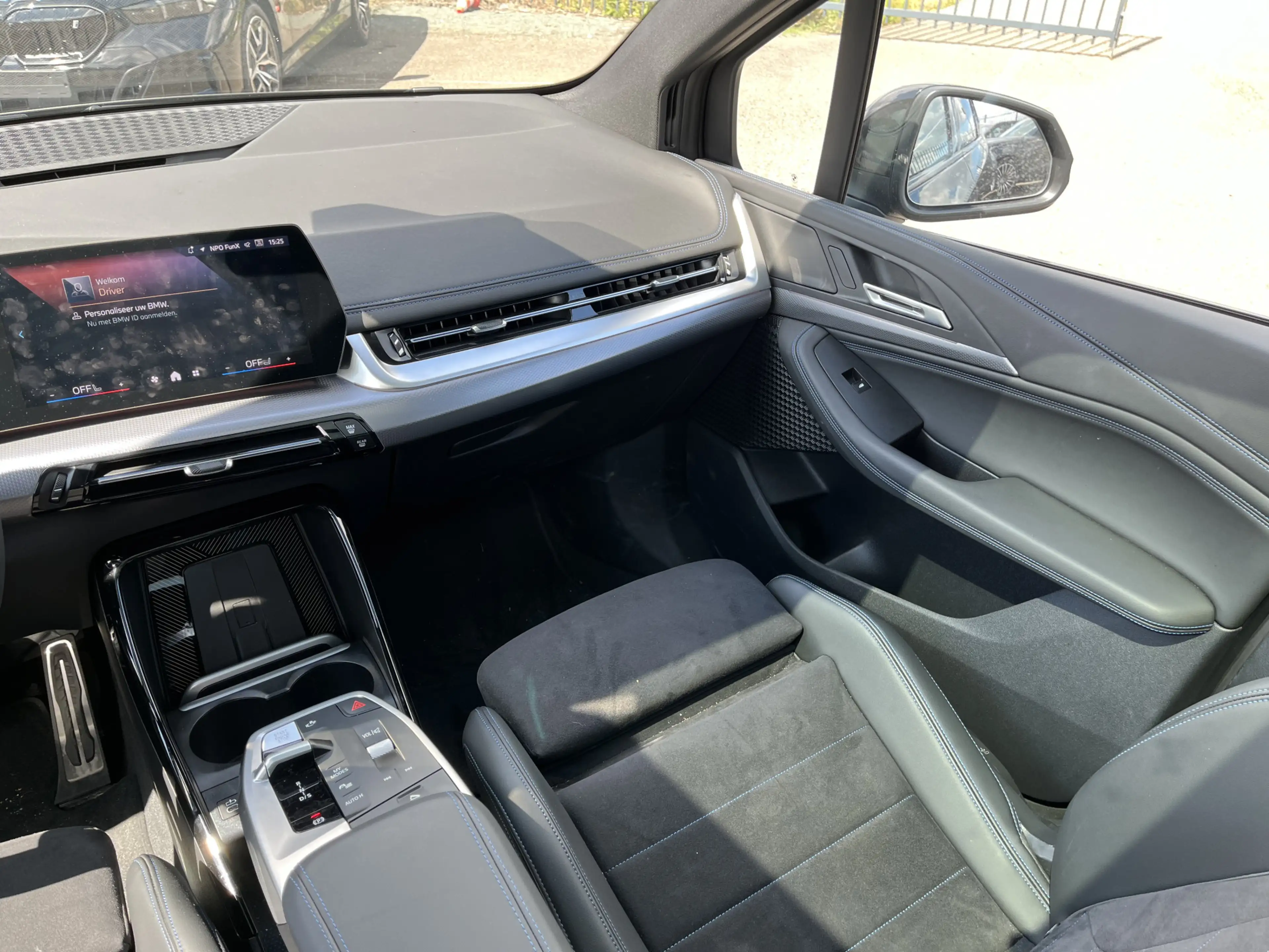 BMW 225 2-serie Active Tourer 225e xDrive M-Sort | Panoram — photo 12