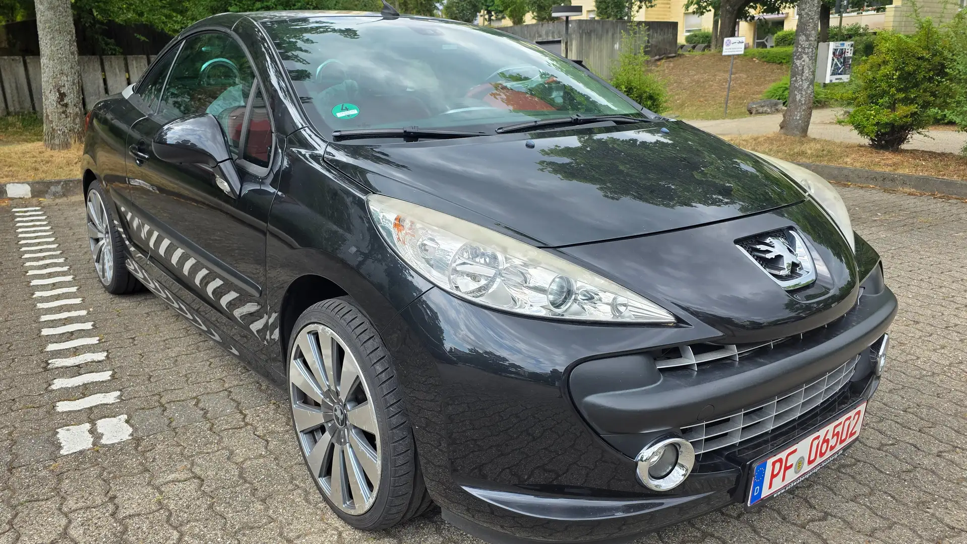Peugeot 207 Platinum 1.6 16V Schwarz - 1