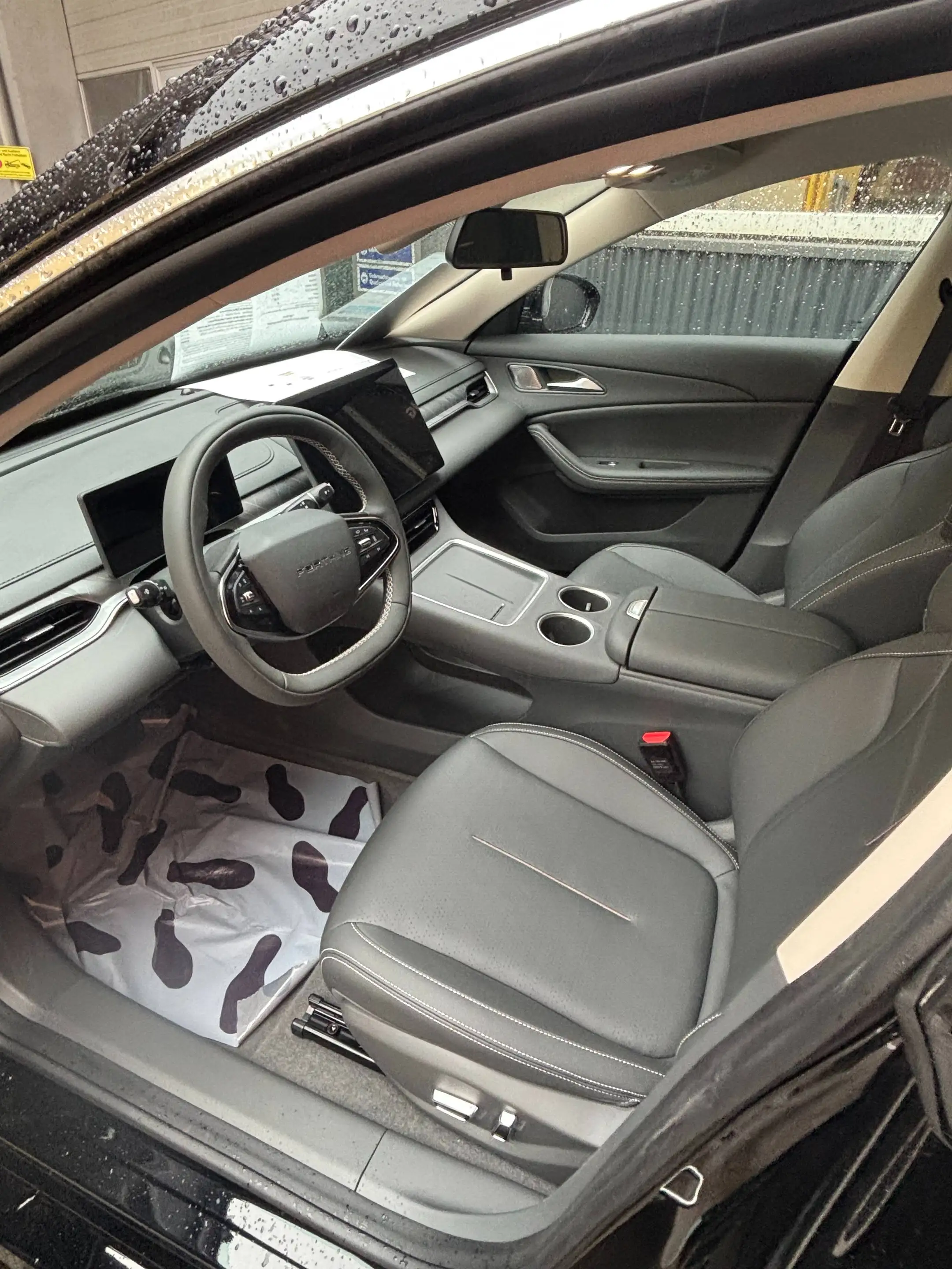 DFM Forthing 7 Forthing 7 REEV — photo 4