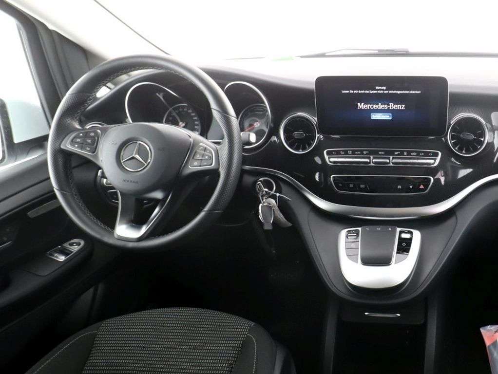 Mercedes-Benz EQV 300