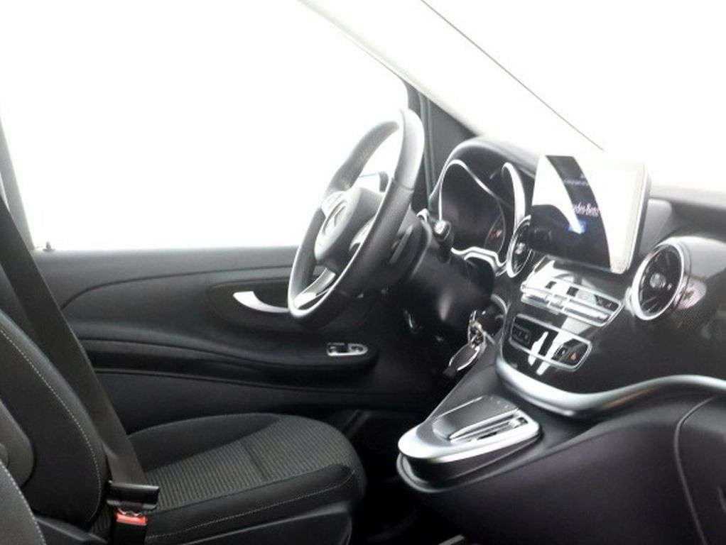 Mercedes-Benz EQV 300