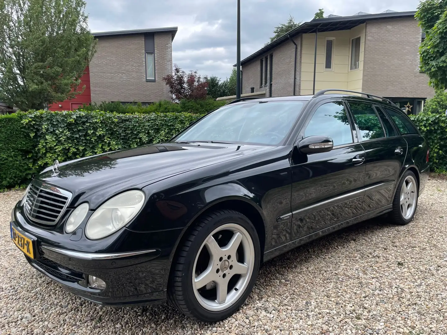 Mercedes-Benz E 500 Combi Elegance Zwart - 1