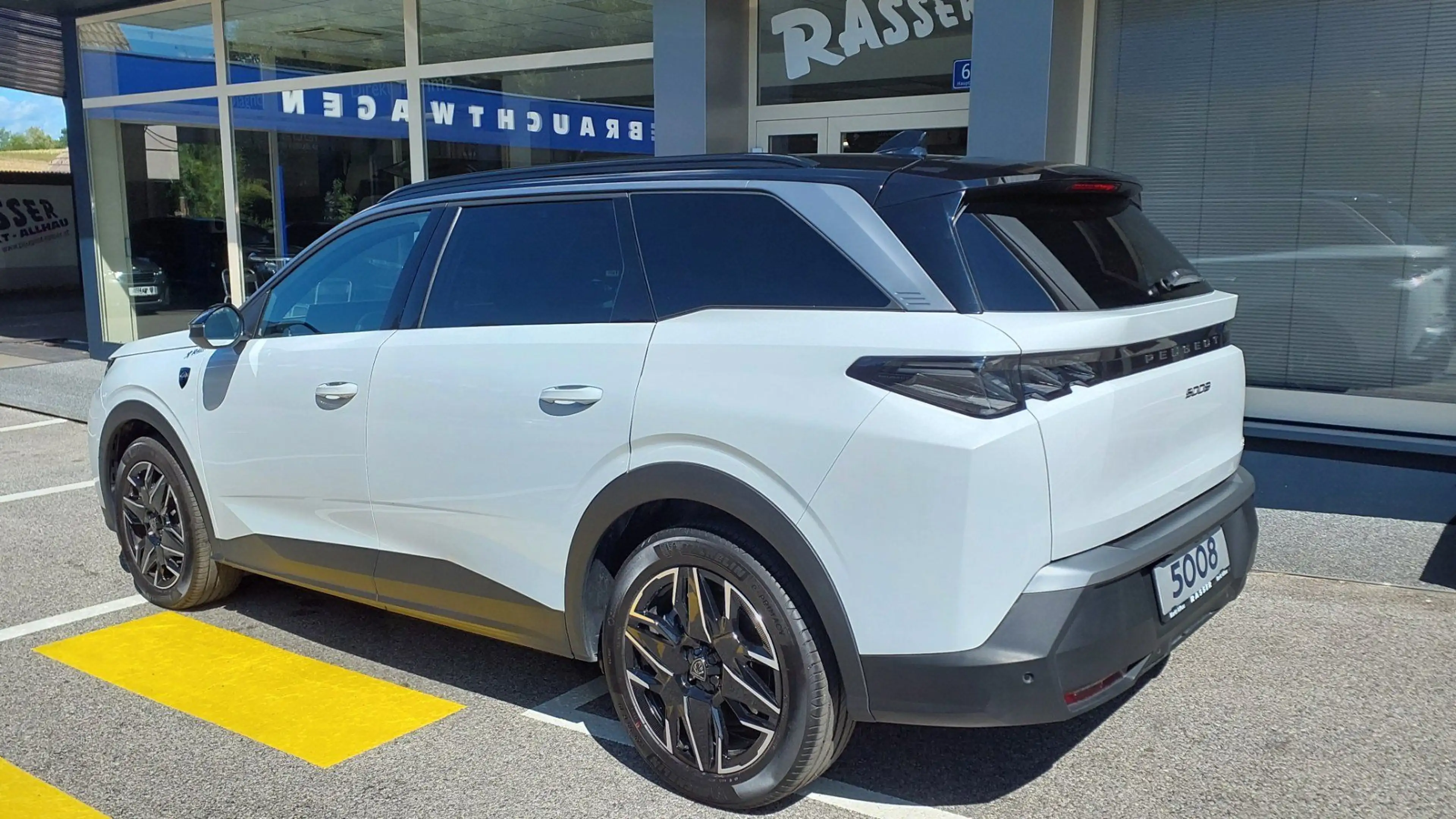 Peugeot 5008 GT mHEV 145 e-DCS6 7 Sitzer — photo 8