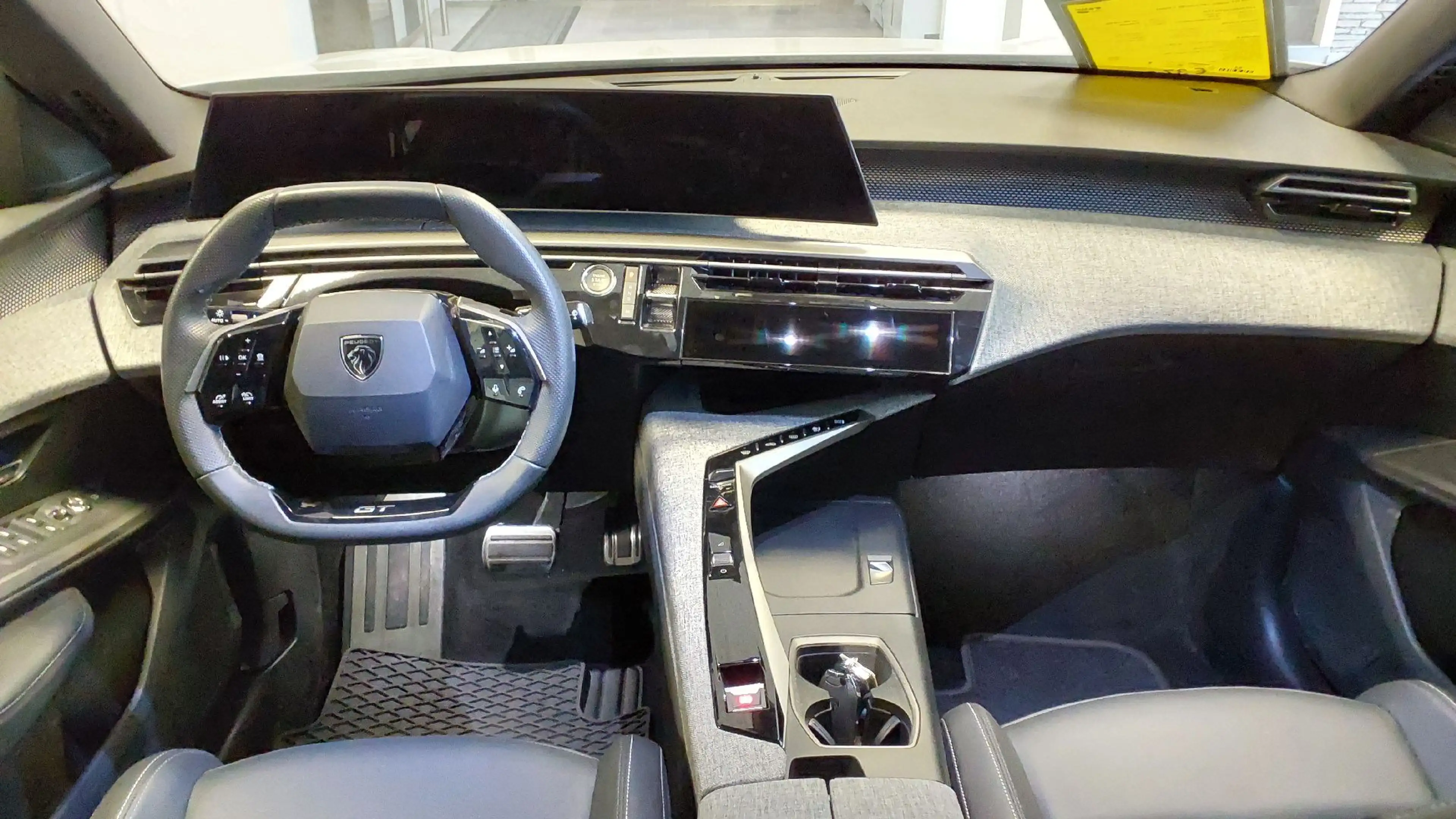 Peugeot 5008 GT mHEV 145 e-DCS6 7 Sitzer — photo 11