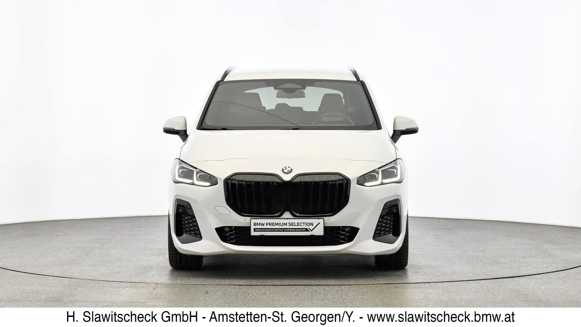 BMW 218 i U06 Weiß - 2