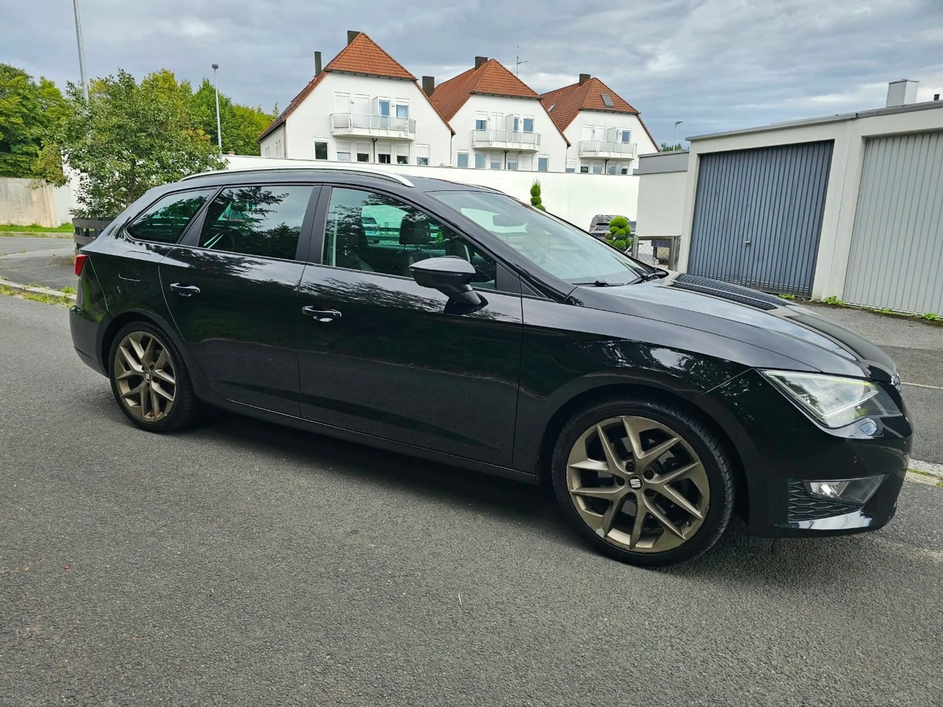 SEAT Leon ST FR — photo 10