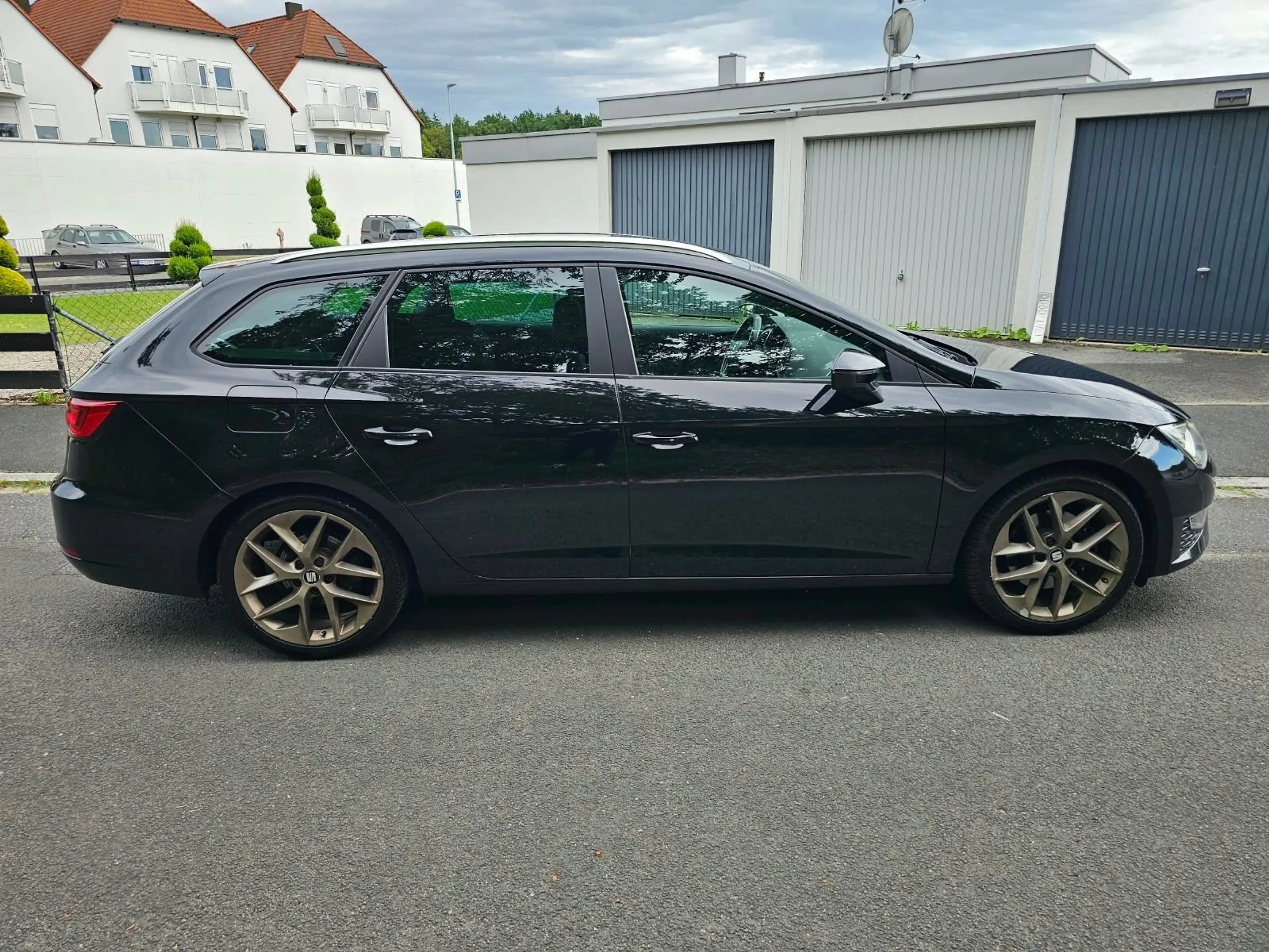 SEAT Leon ST FR — photo 9