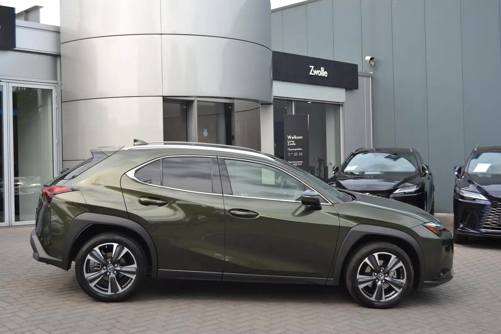 Lexus UX 250h Business Line NL-AUTO FACELIFT KEYLESS PARK-SENSOR Groen - 2